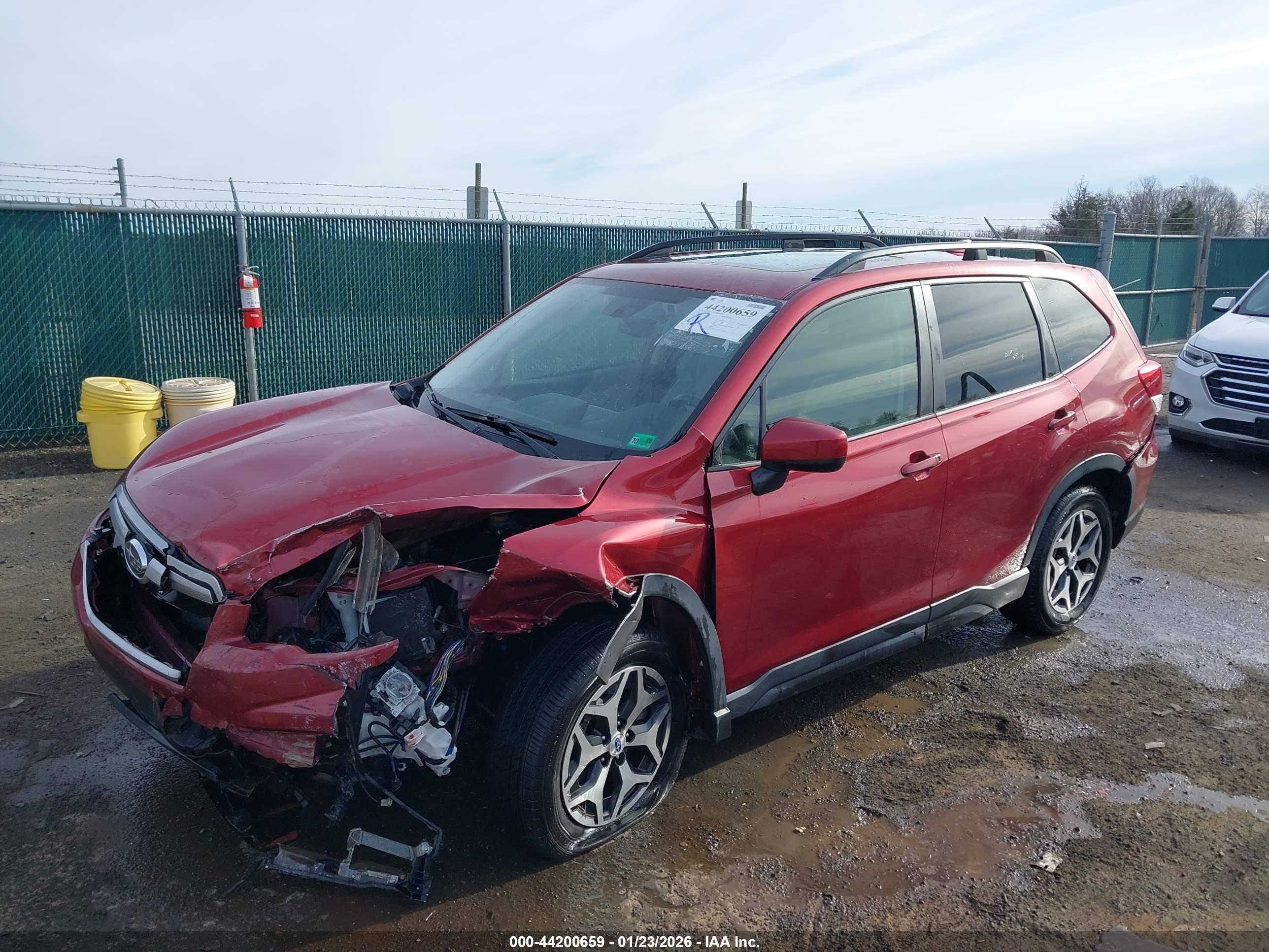 SUBARU FORESTER image 2
