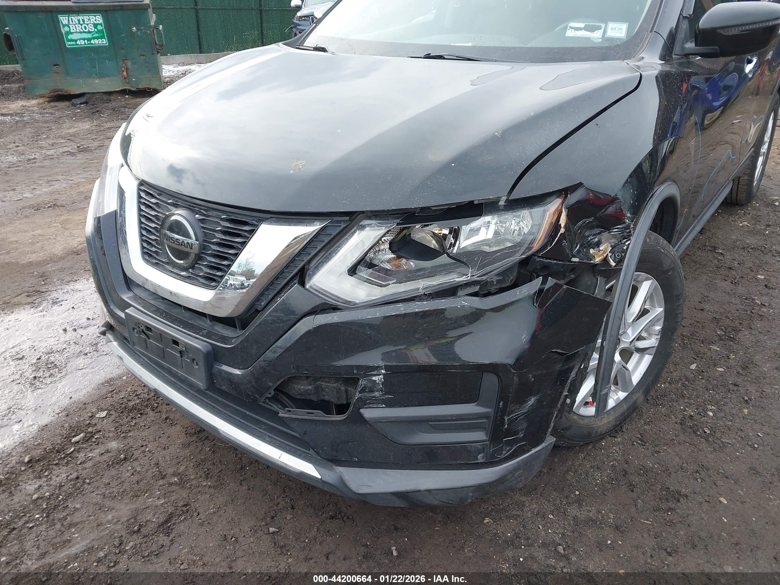 NISSAN ROGUE image 6