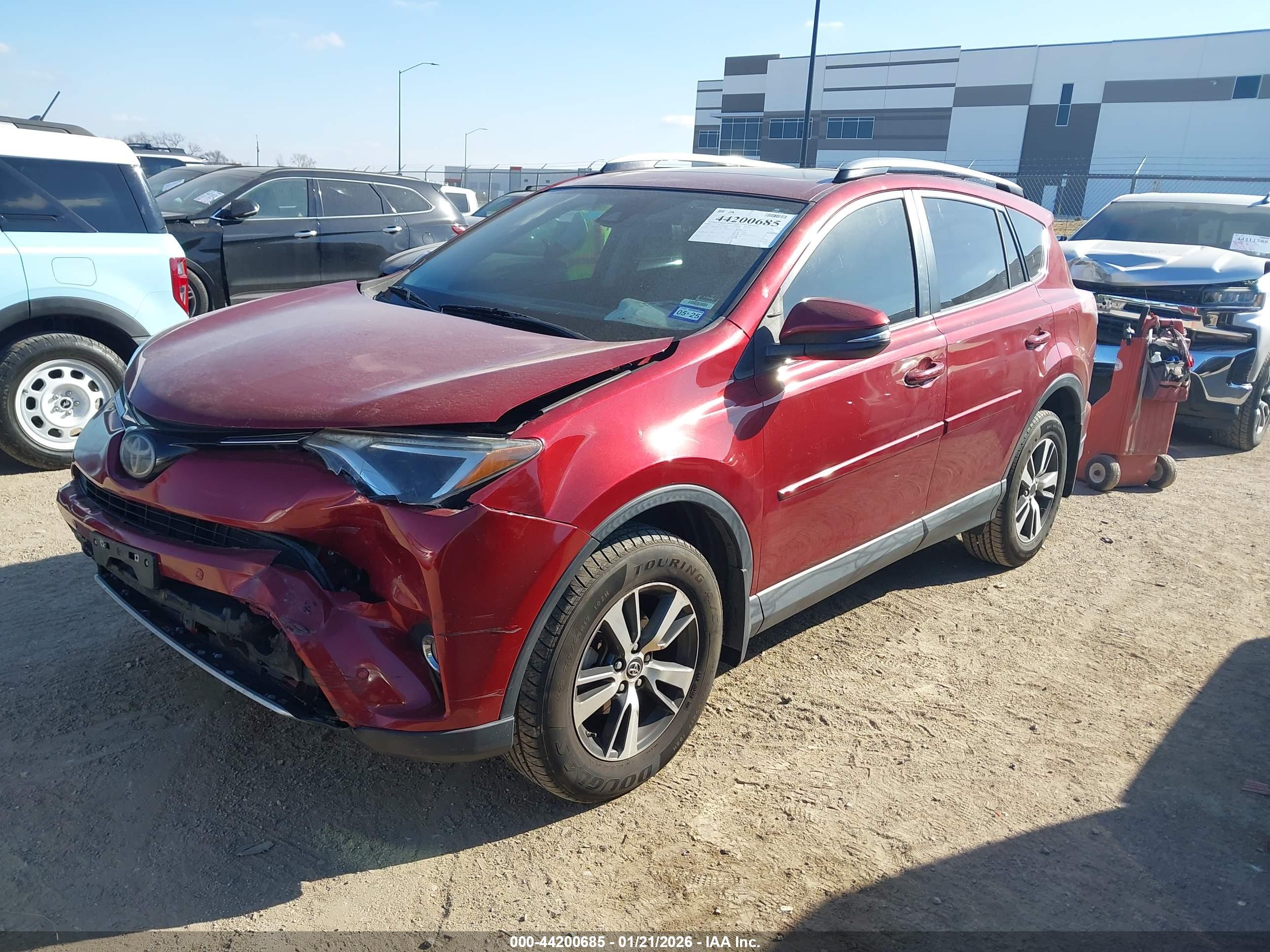 TOYOTA RAV4 image 2