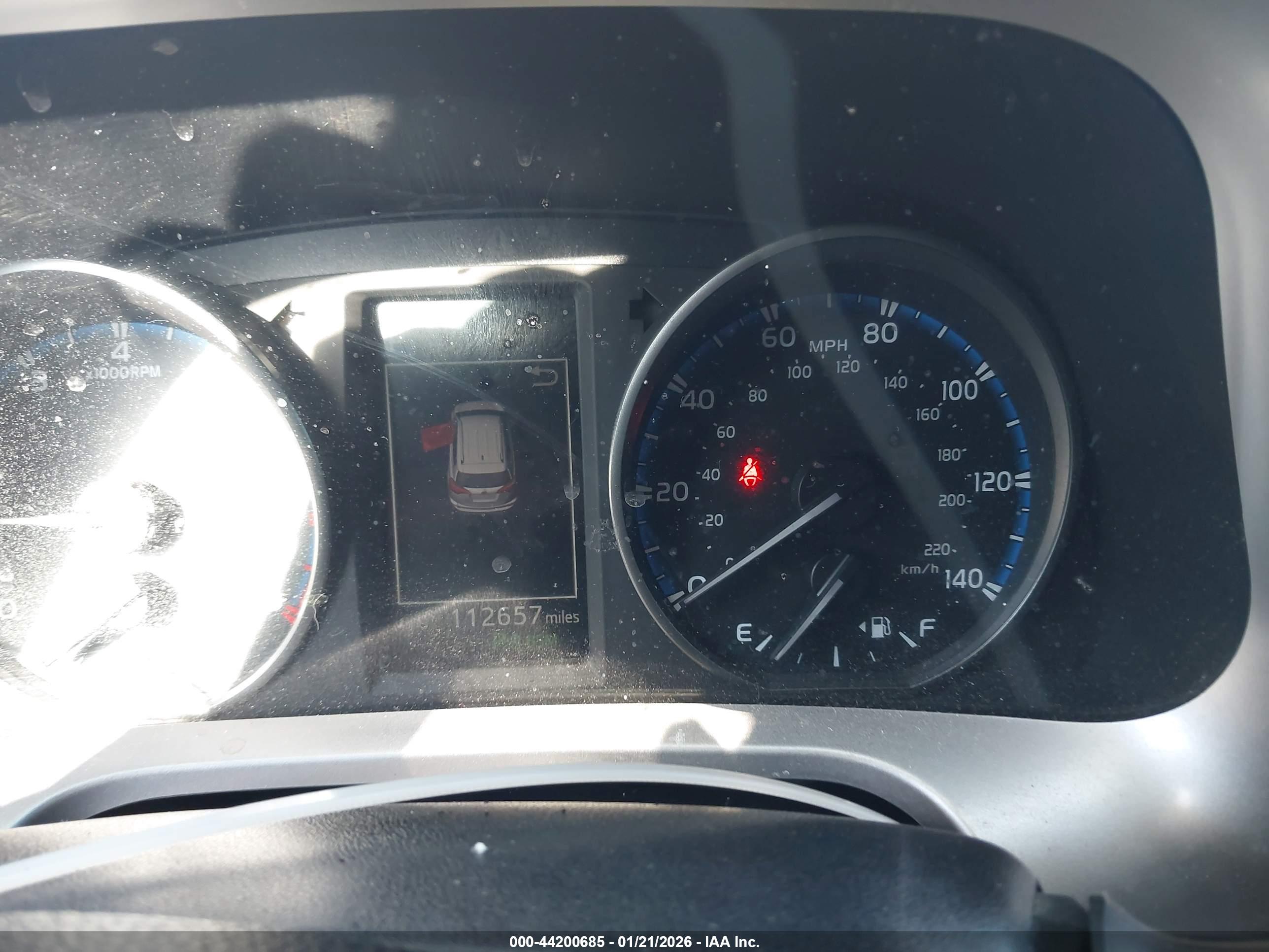 TOYOTA RAV4 image 7