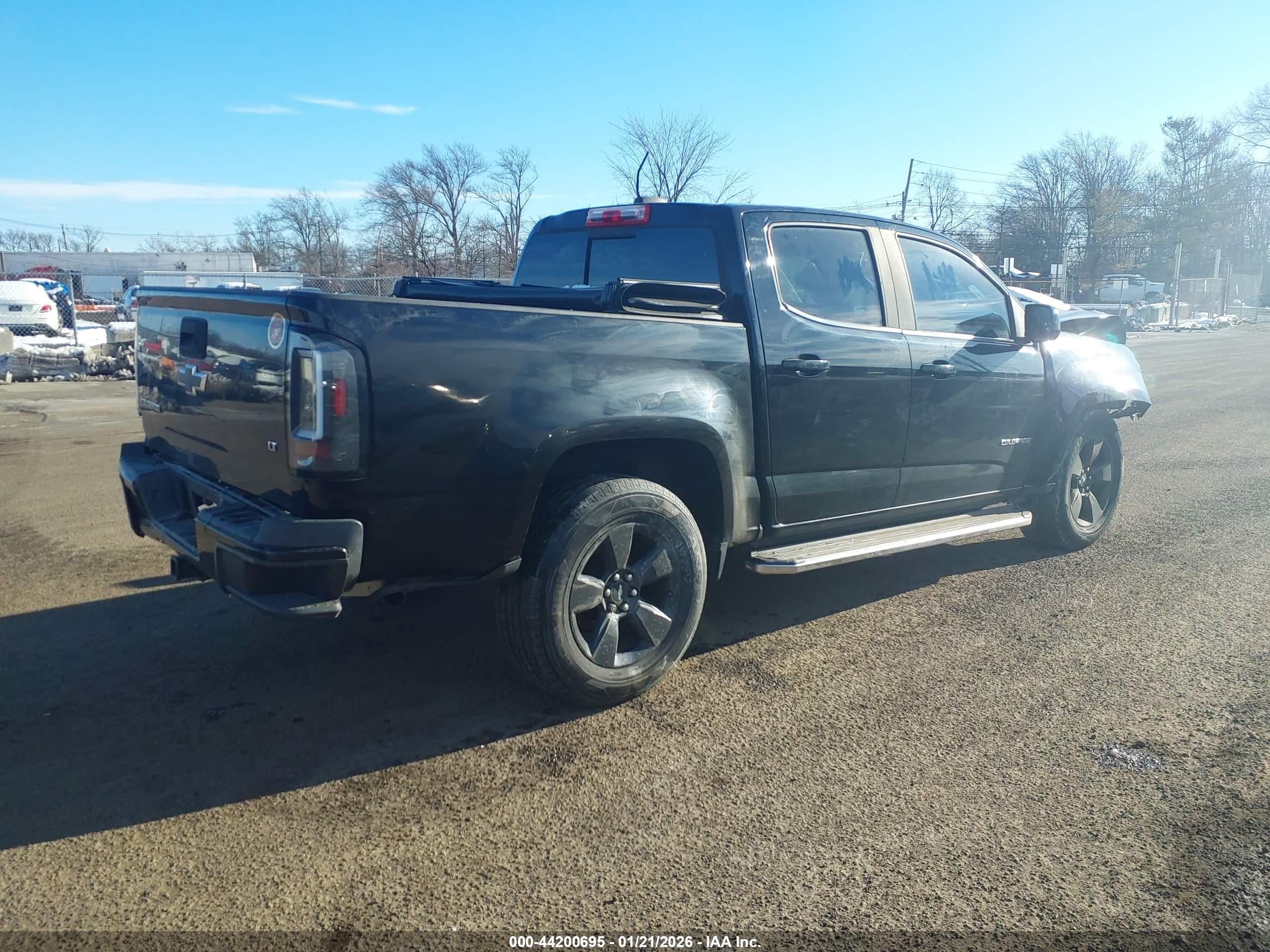 CHEVROLET COLORADO image 4