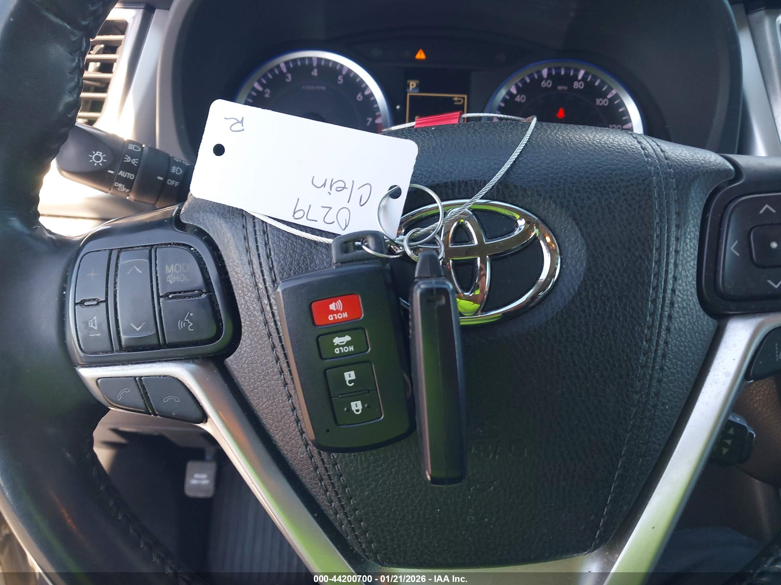 TOYOTA HIGHLANDER image 11