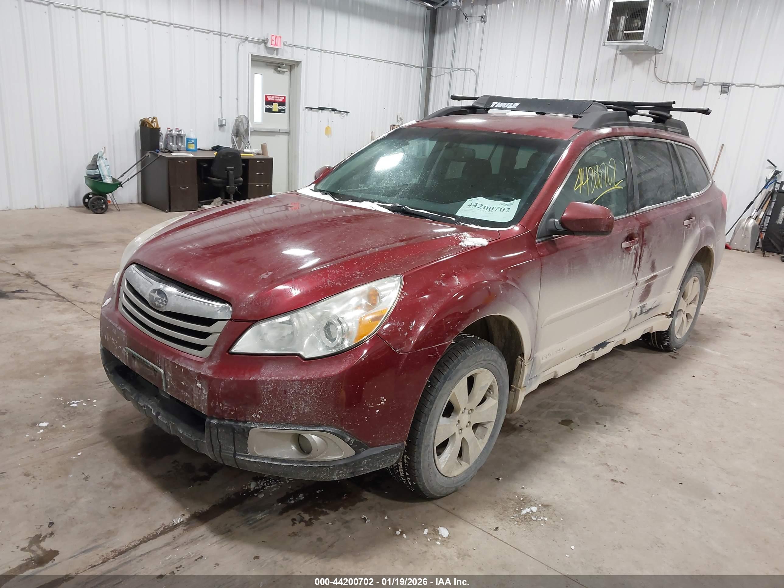 SUBARU OUTBACK image 2