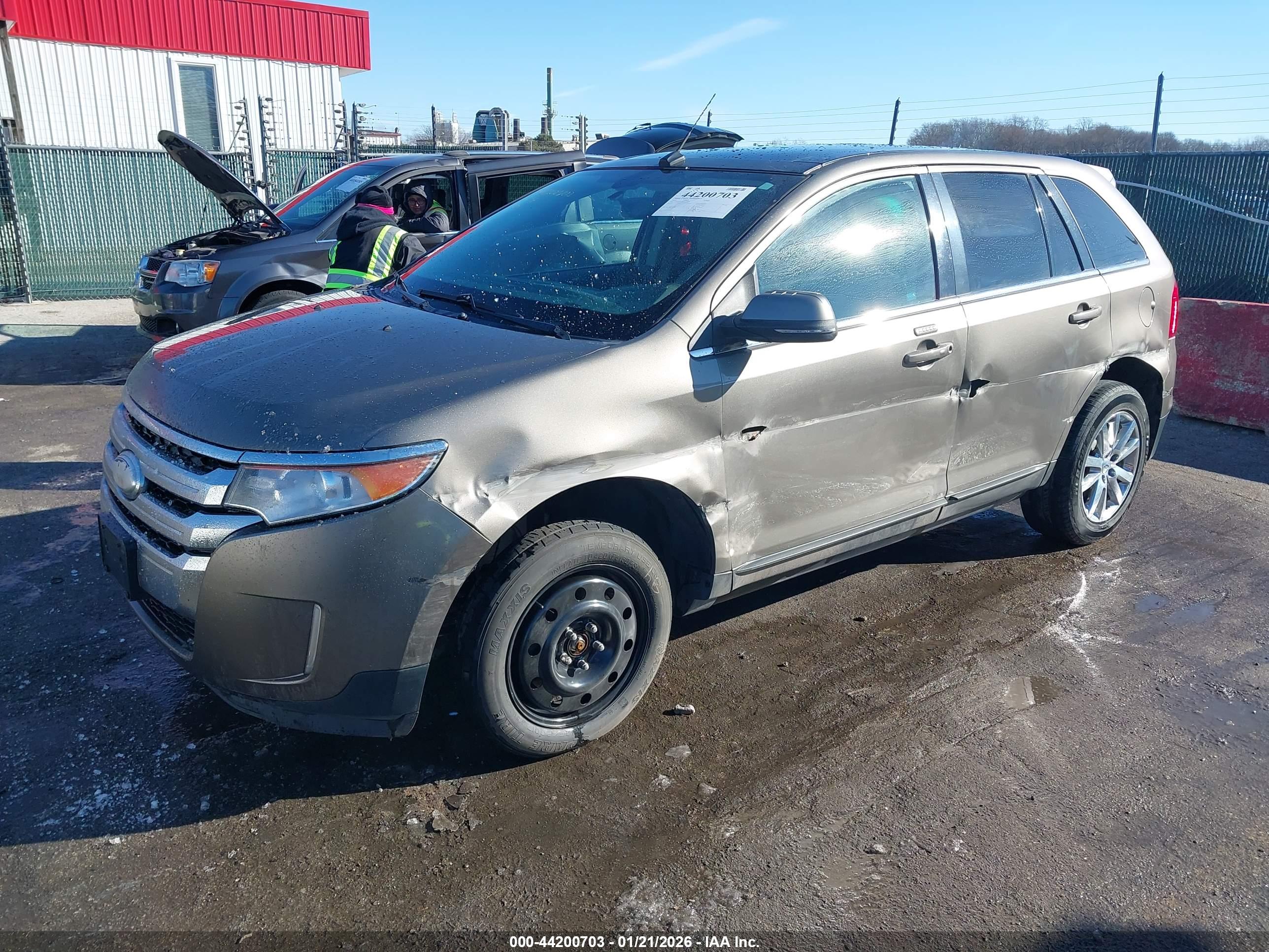 FORD EDGE image 2