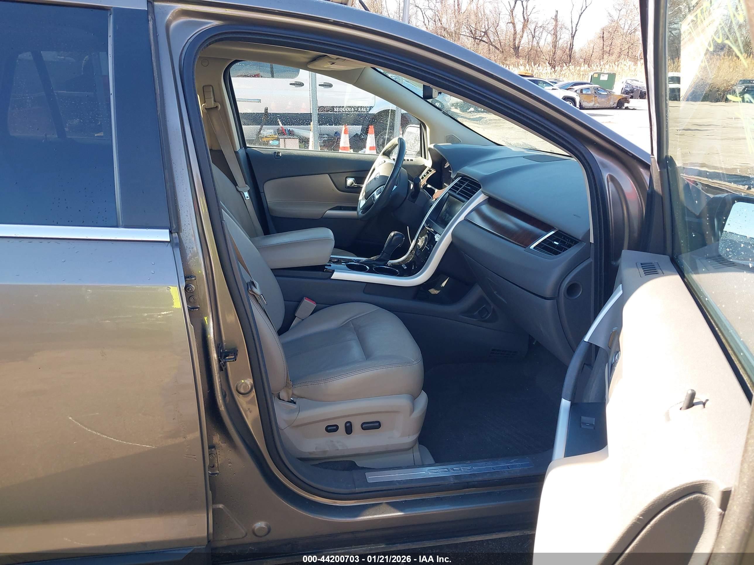 FORD EDGE image 5