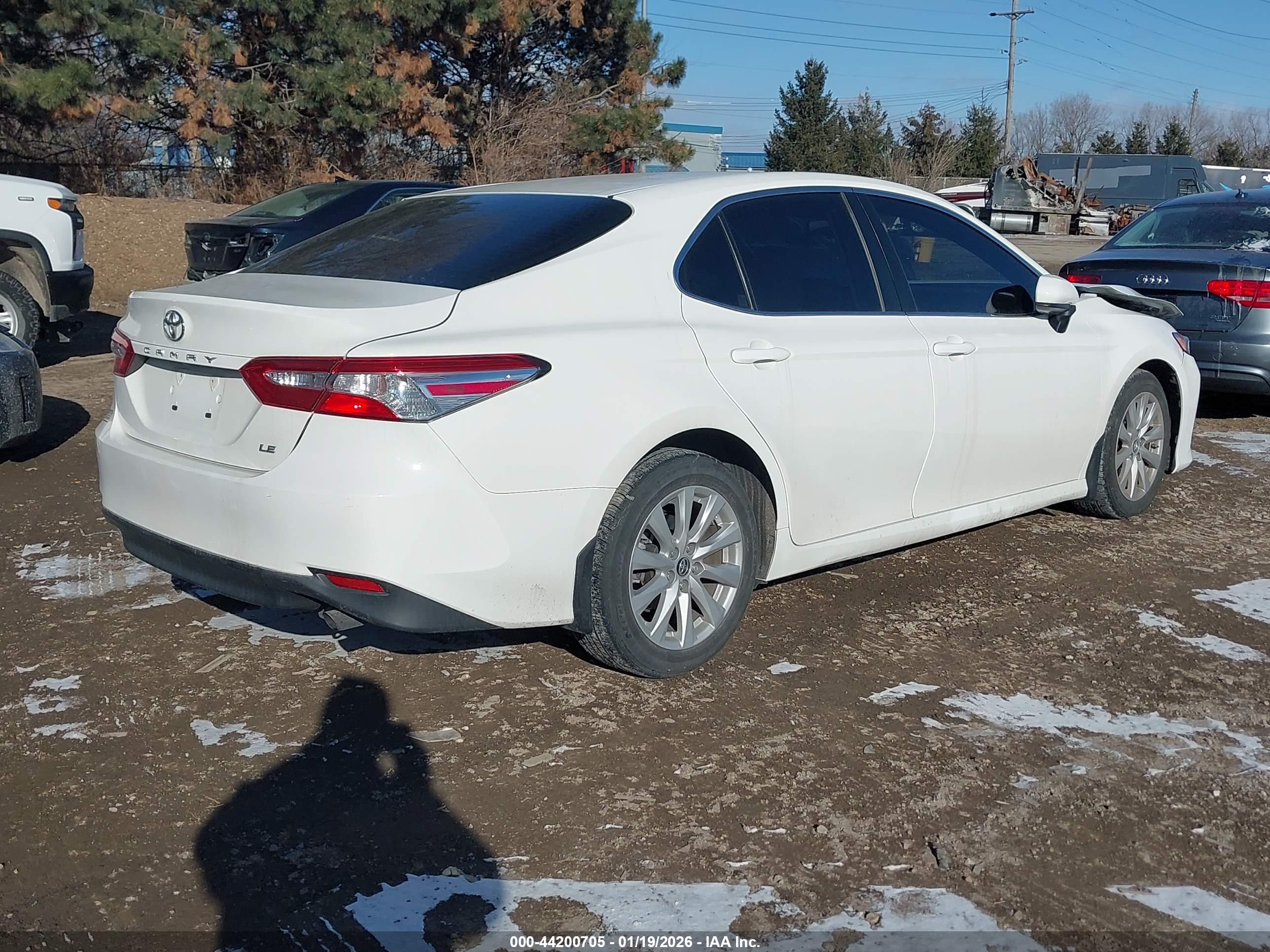 TOYOTA CAMRY image 4