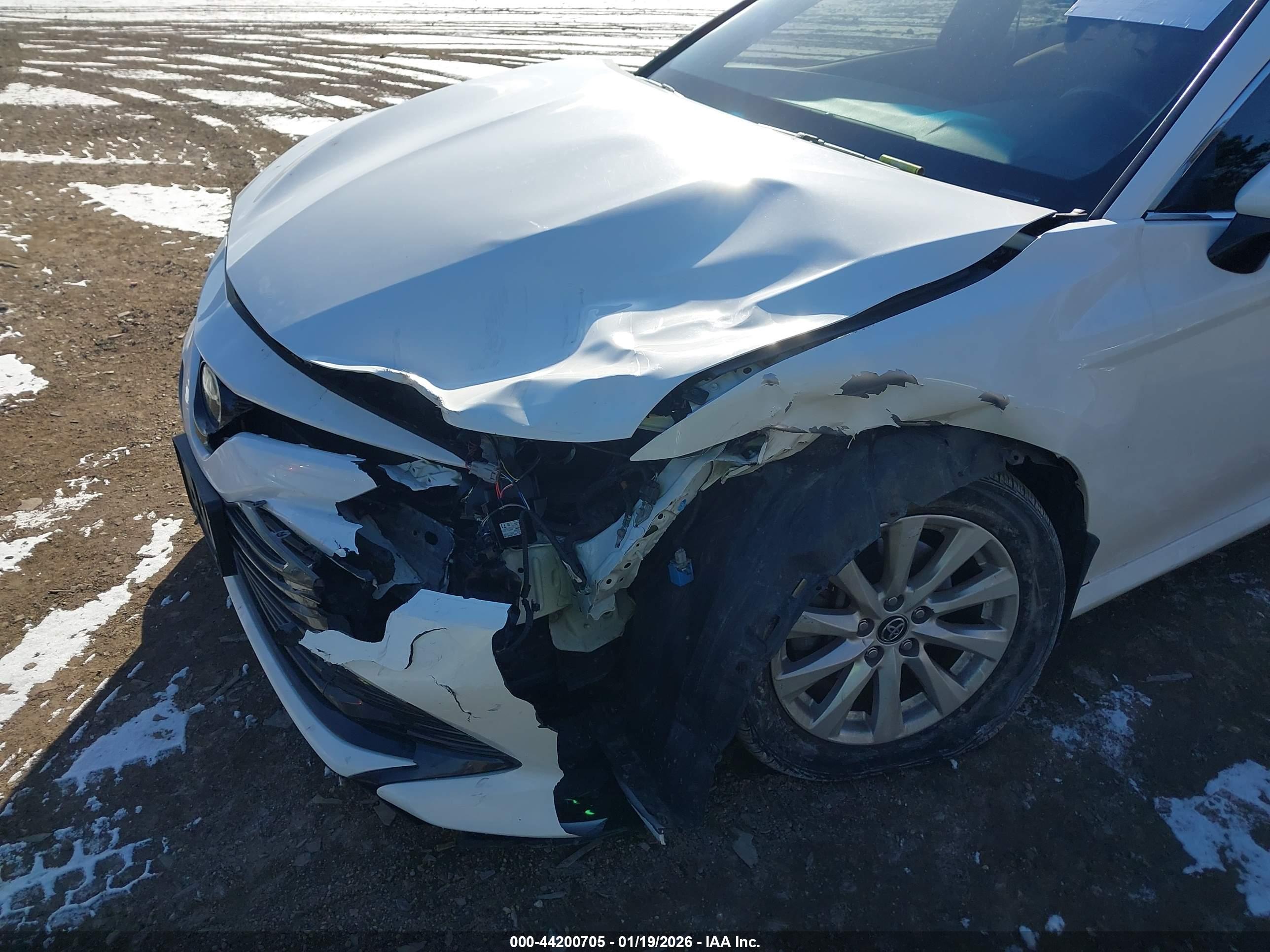 TOYOTA CAMRY image 6