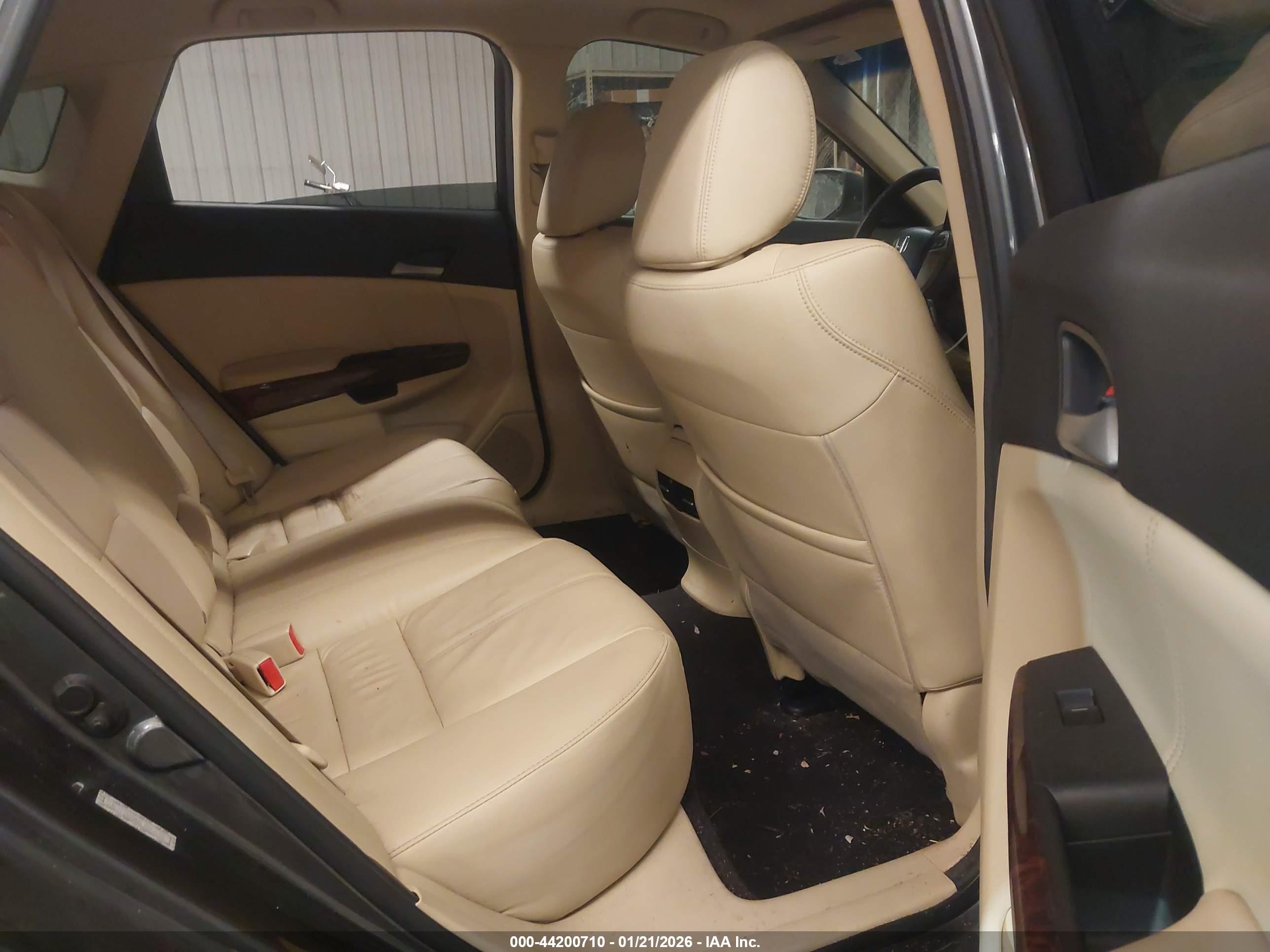 HONDA ACCORD image 8