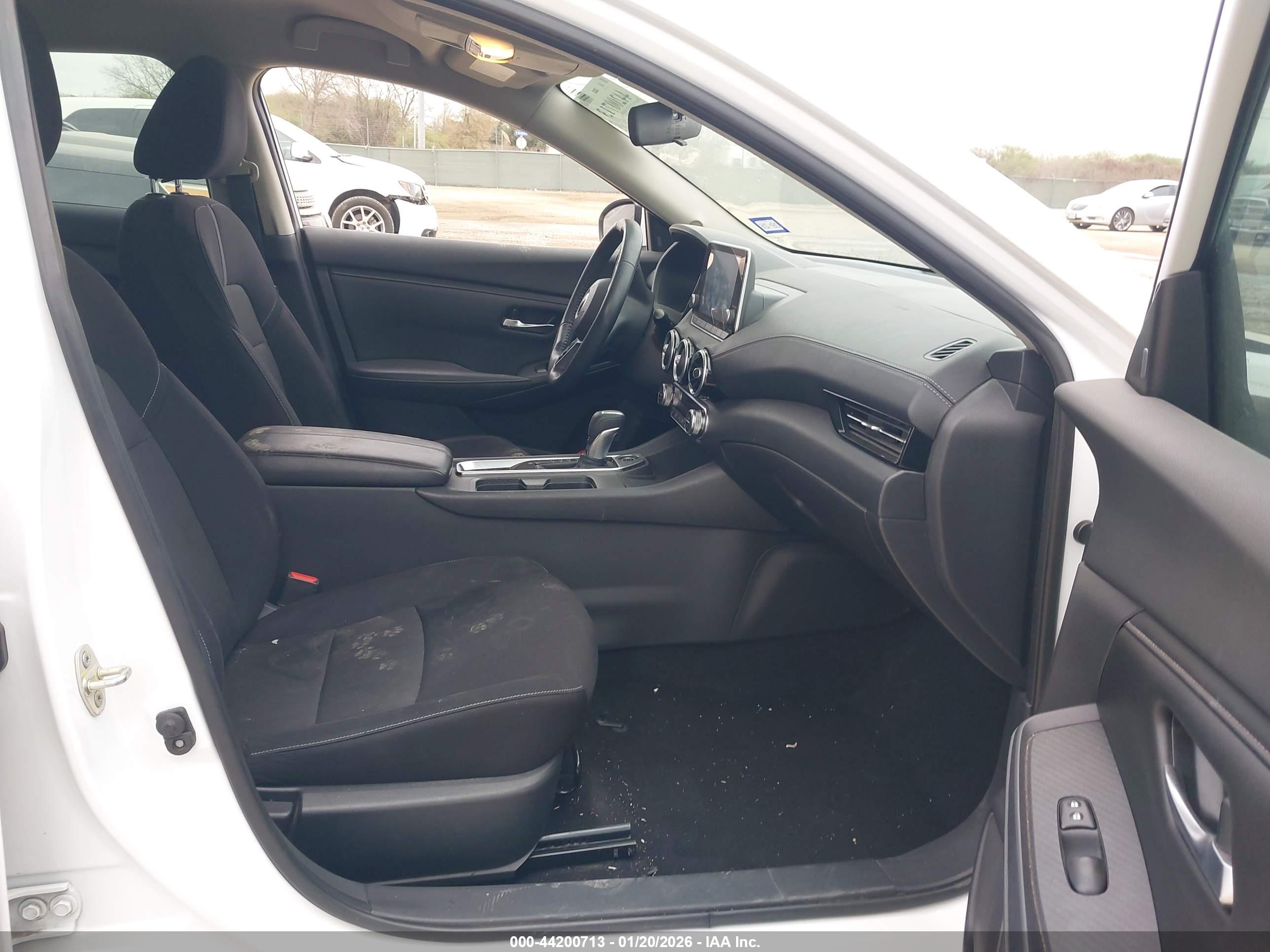 NISSAN SENTRA image 5