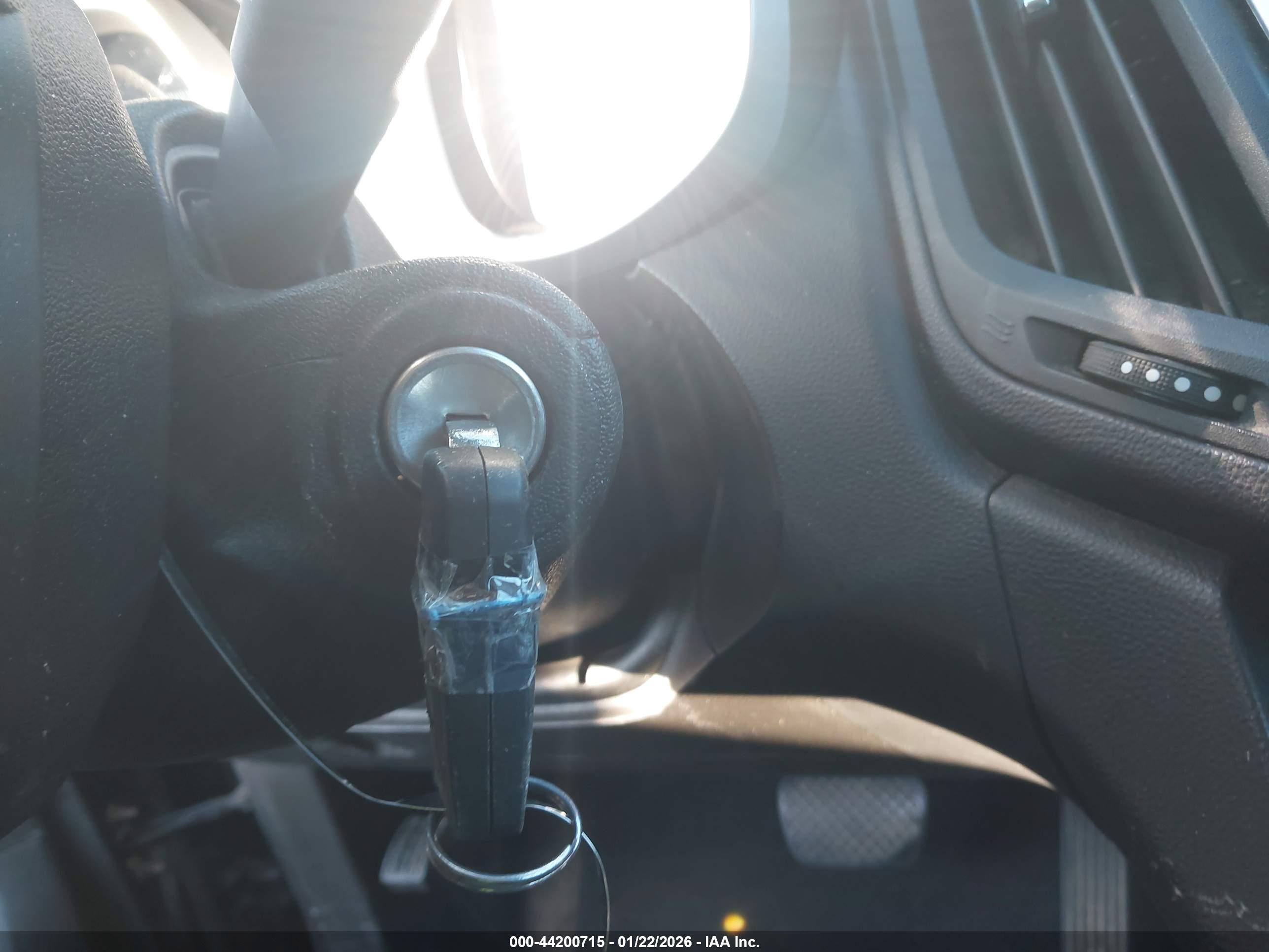 CHEVROLET EQUINOX image 11