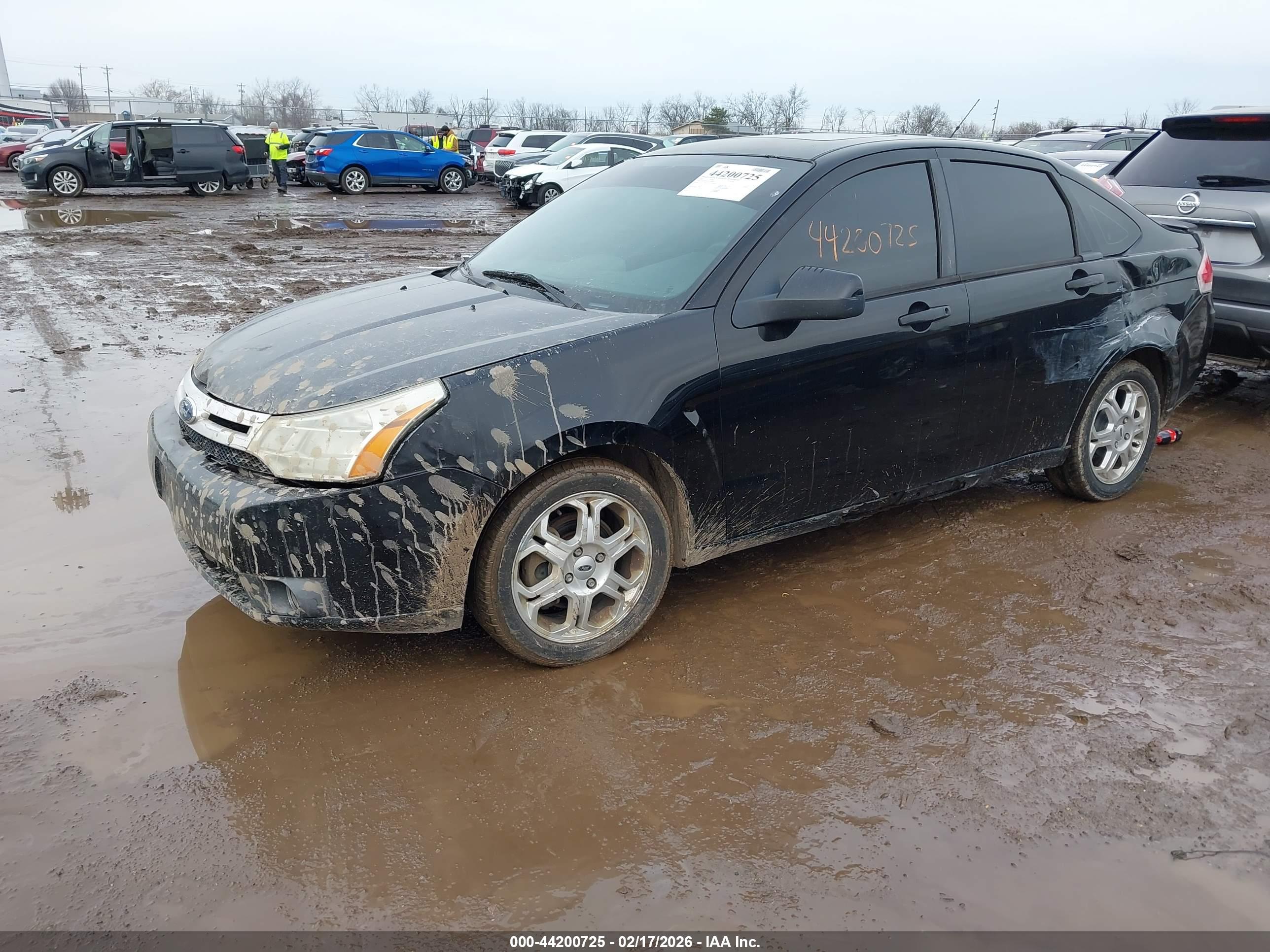 FORD FOCUS image 2