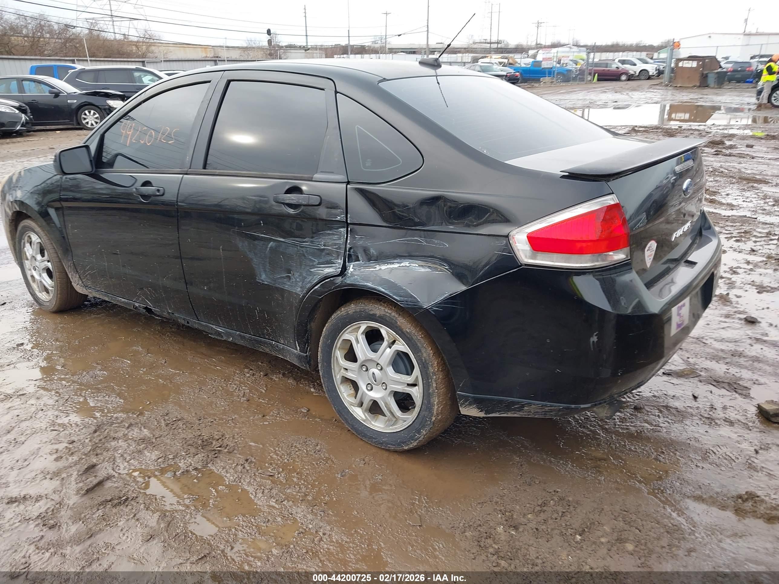 FORD FOCUS image 3