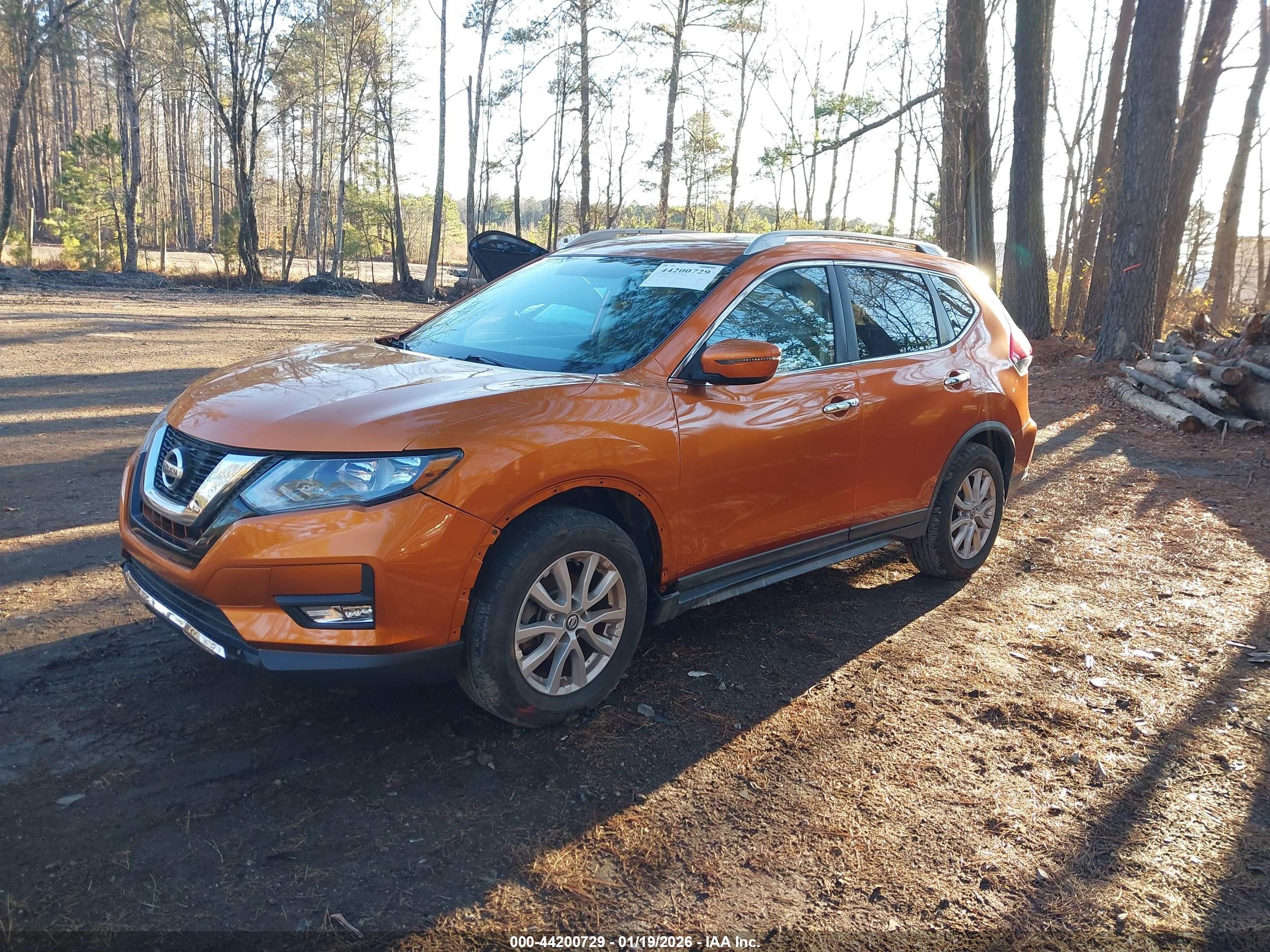 NISSAN ROGUE image 2