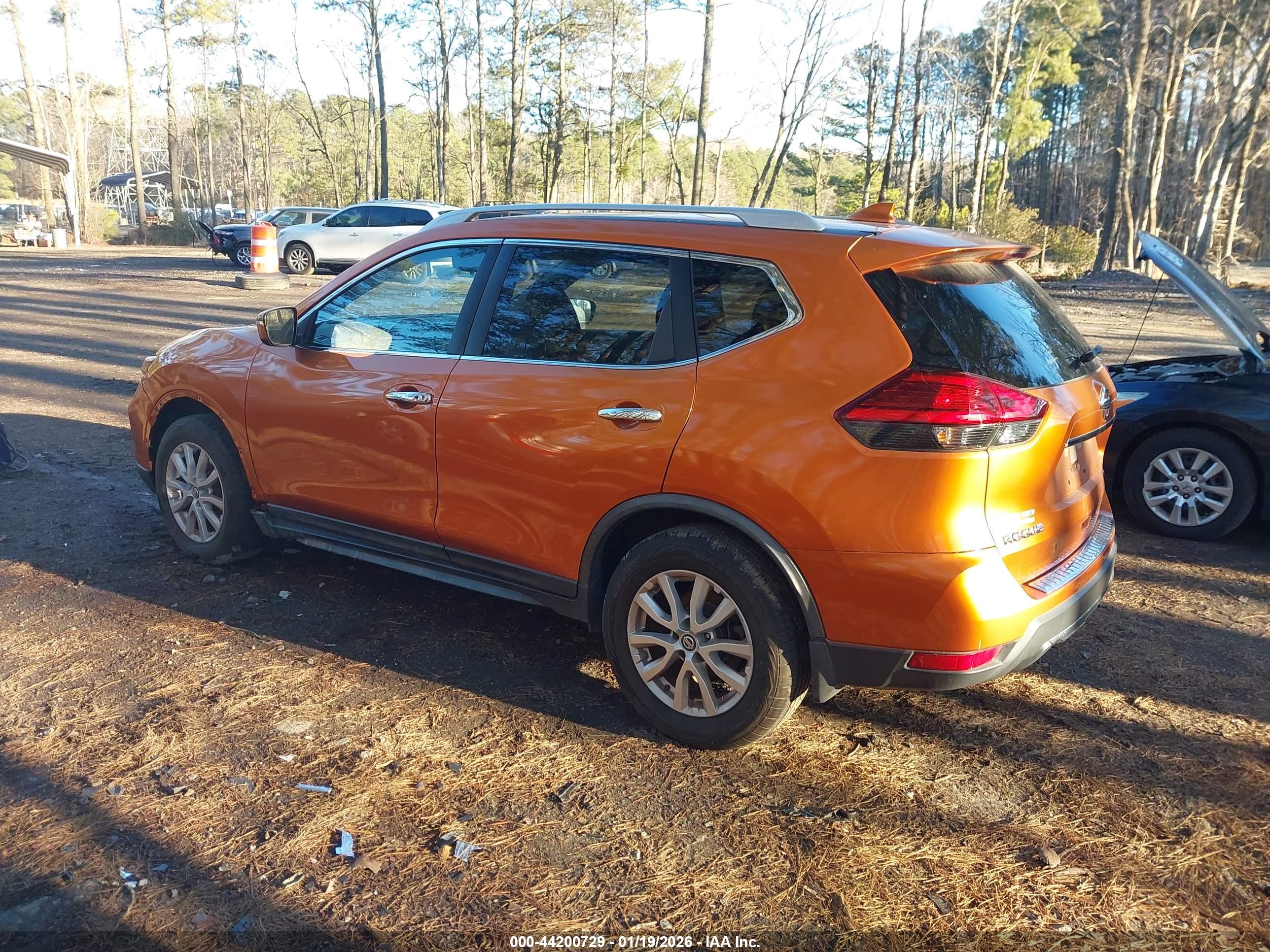 NISSAN ROGUE image 3