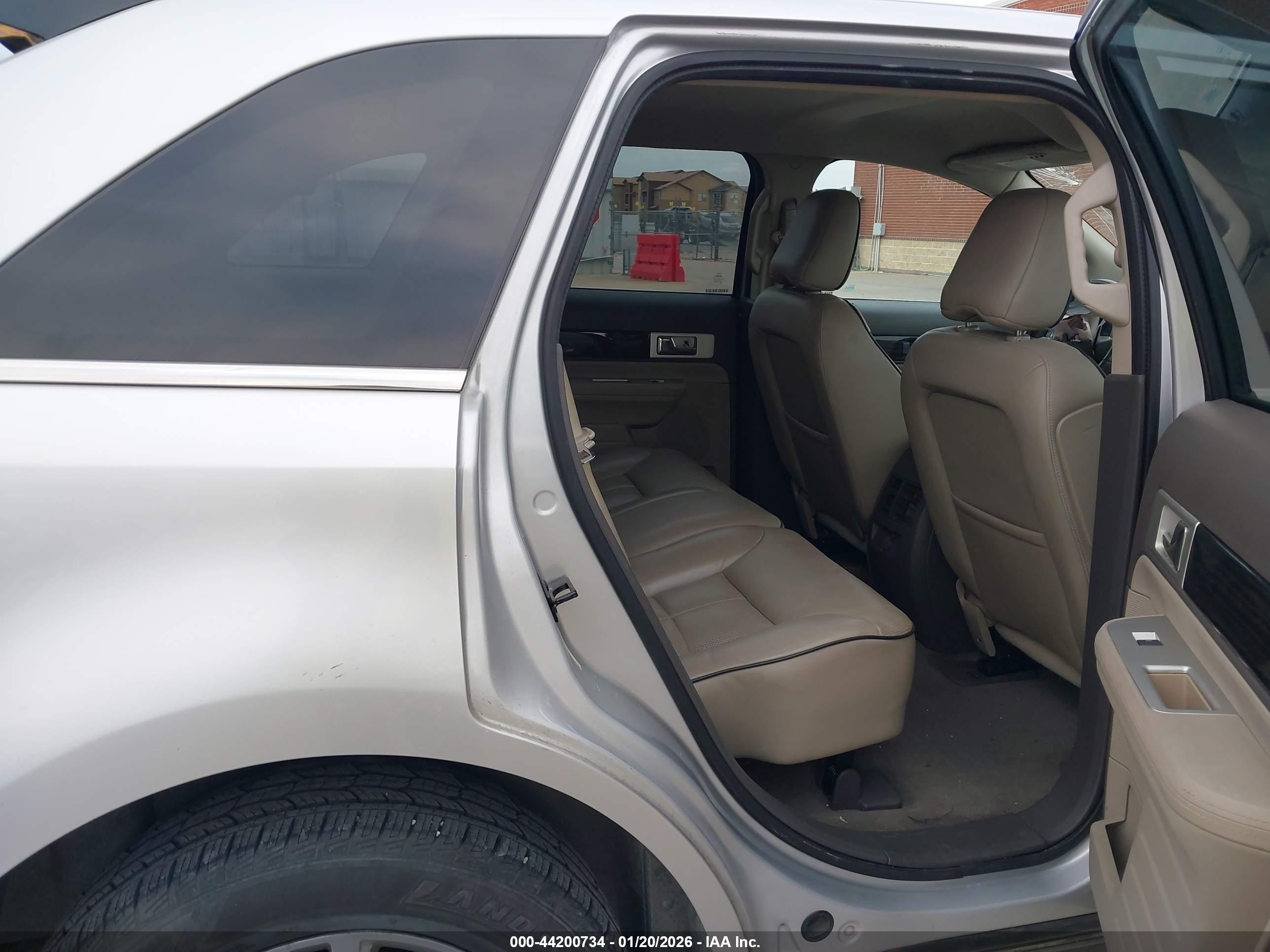 LINCOLN MKX image 8