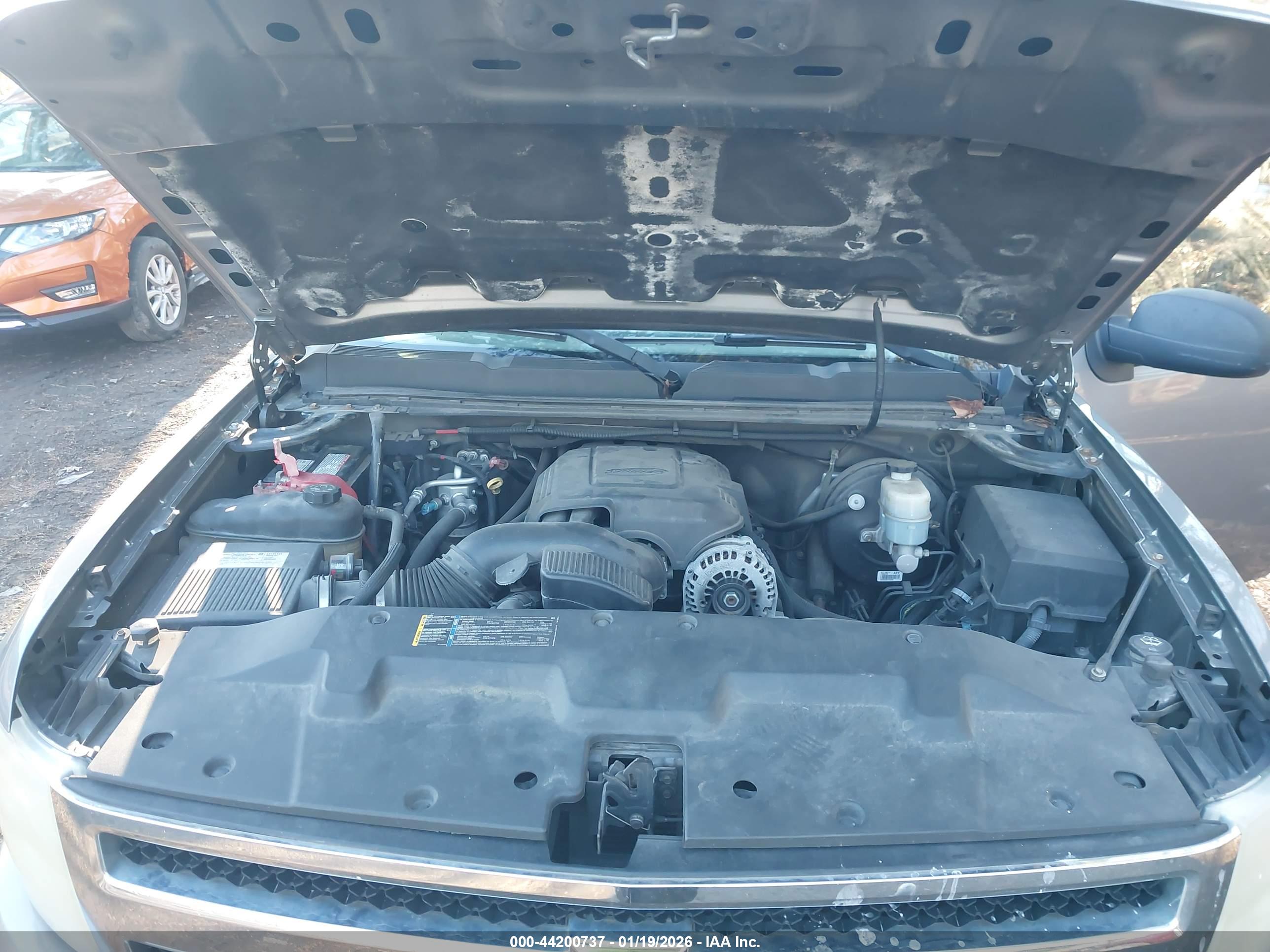 CHEVROLET SILVERADO image 10