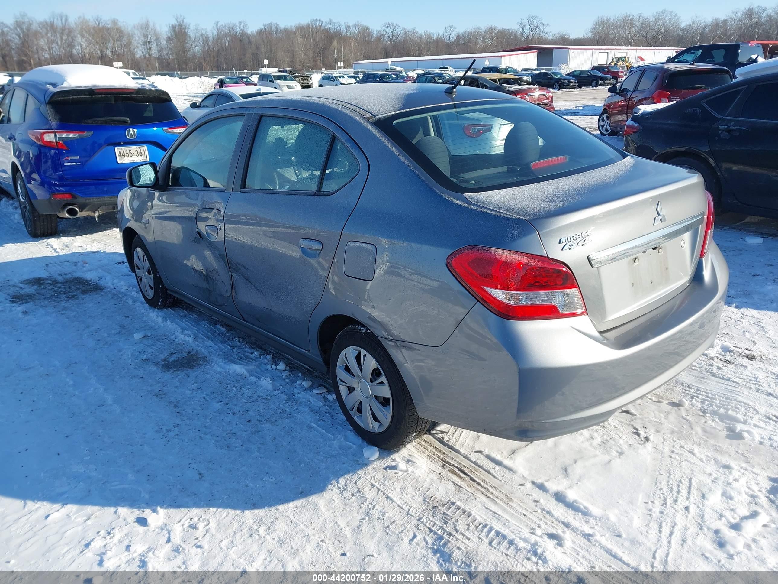 MITSUBISHI MIRAGE image 3