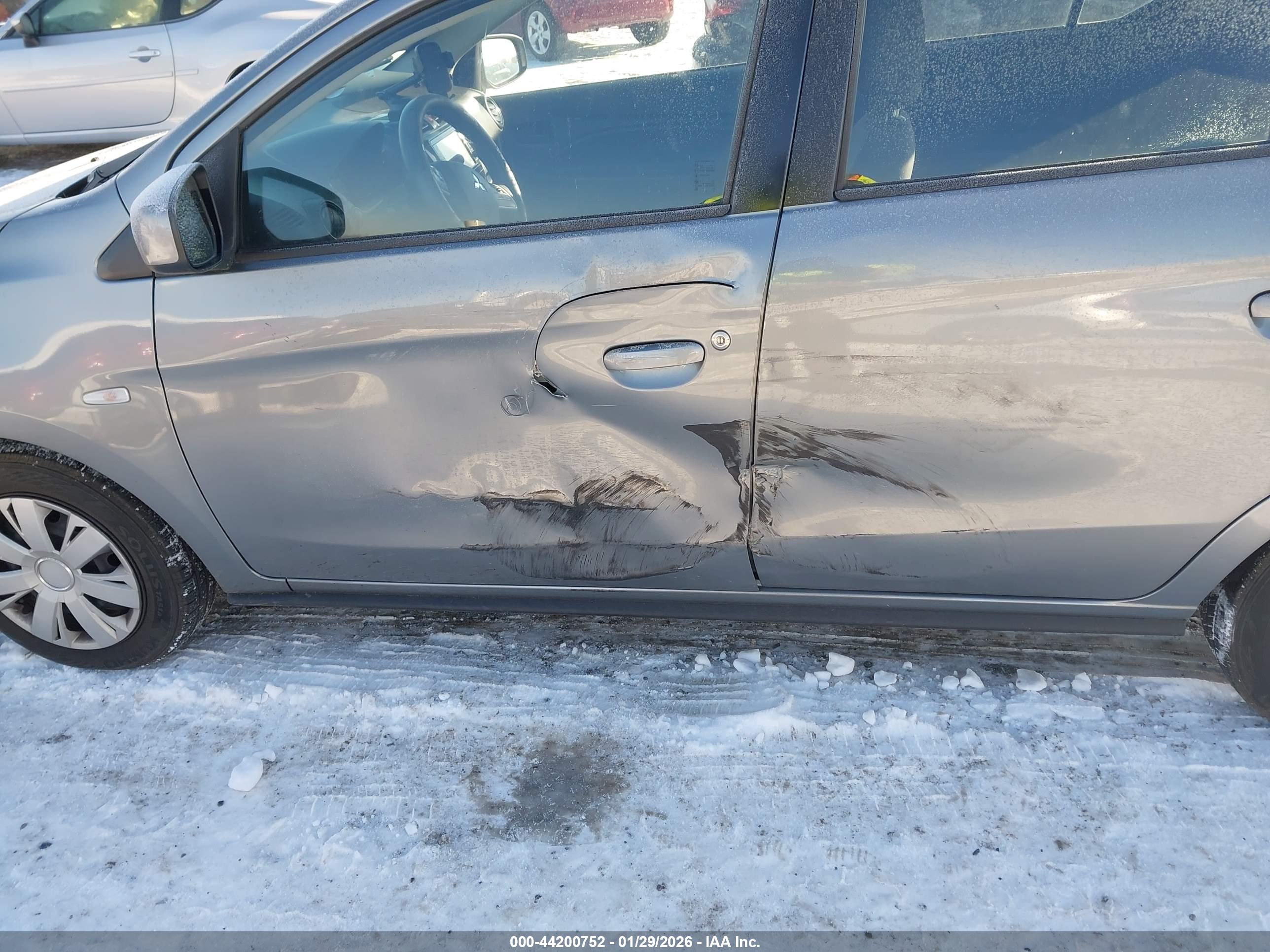 MITSUBISHI MIRAGE image 6