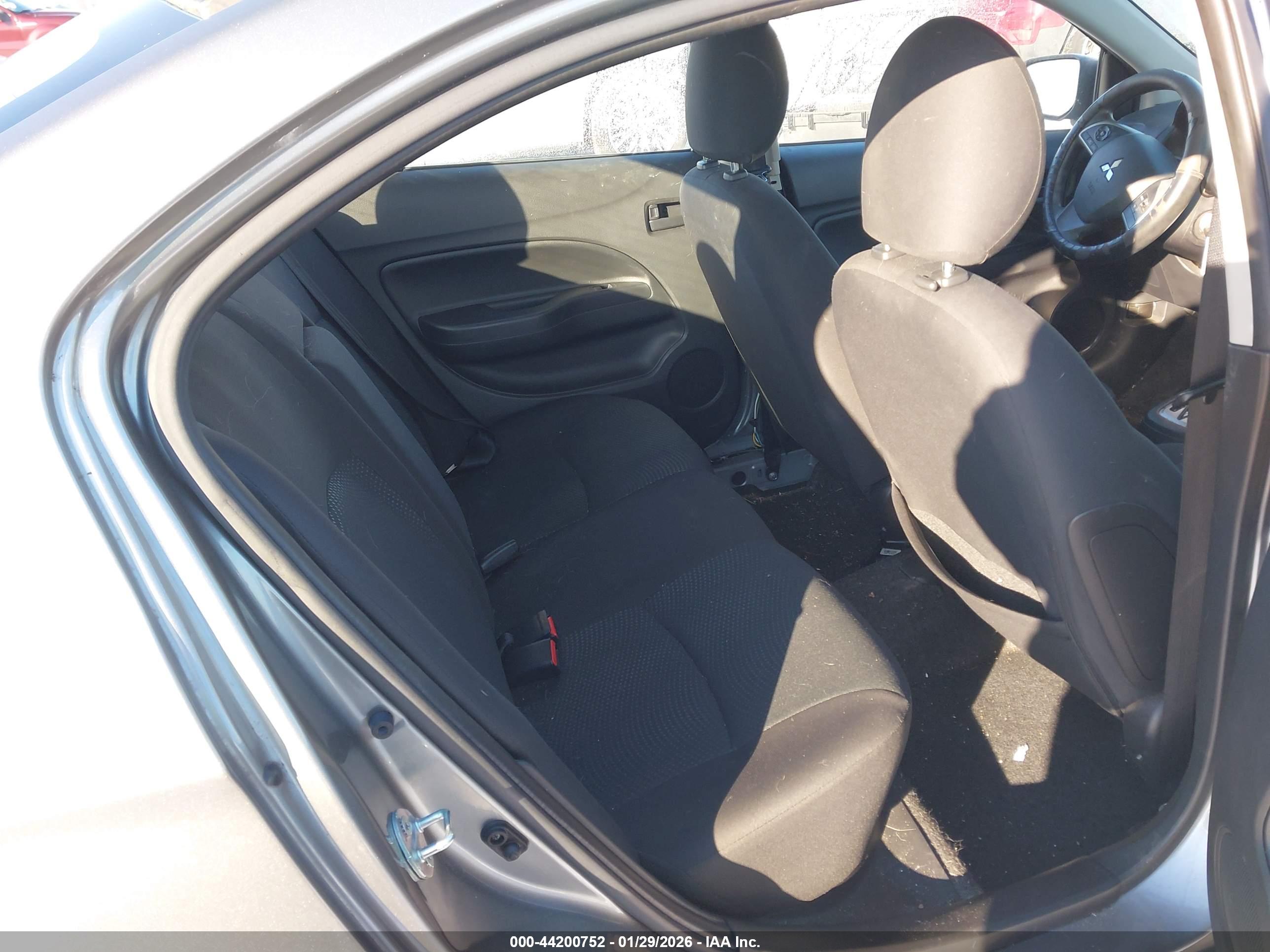 MITSUBISHI MIRAGE image 8