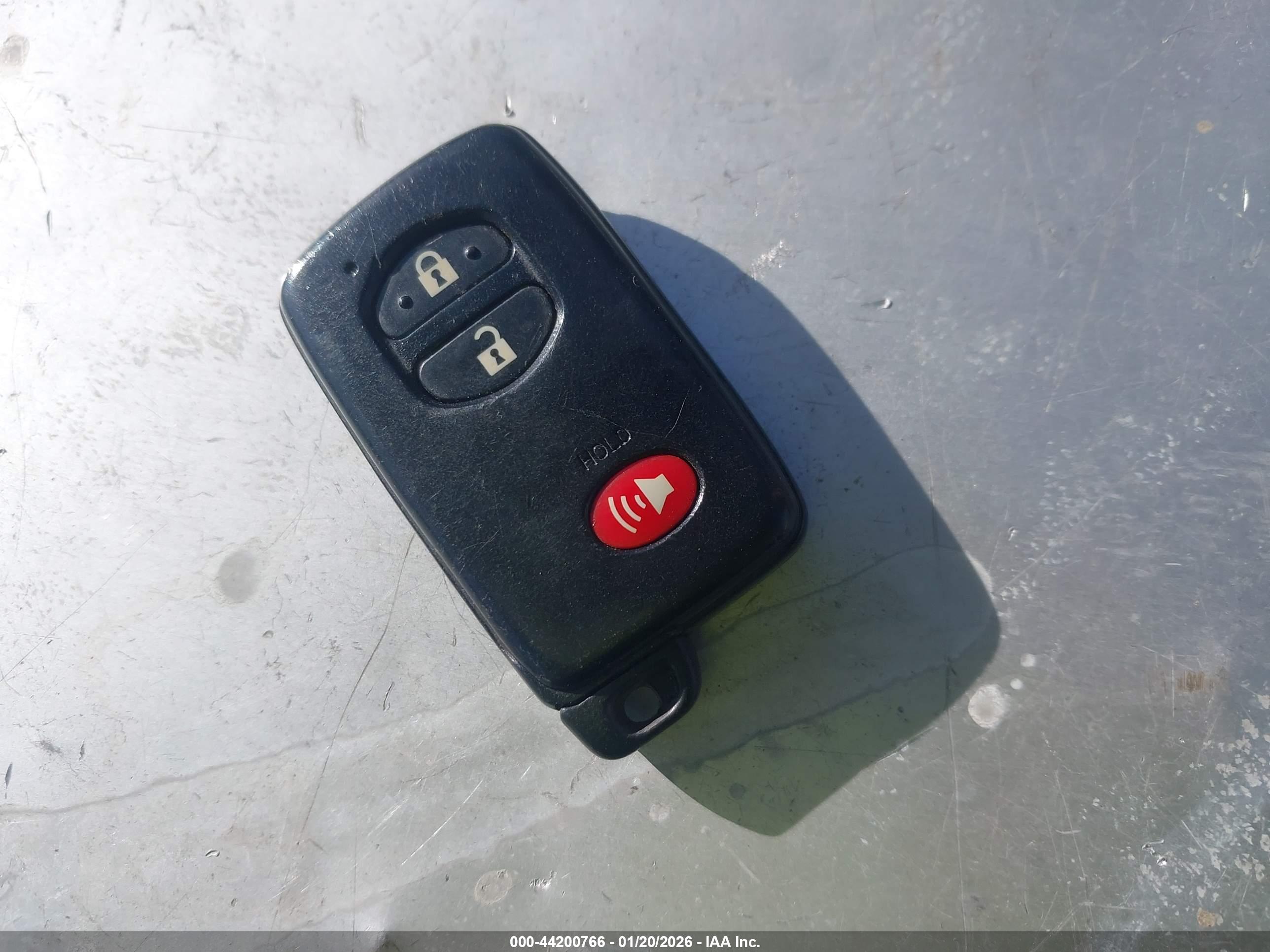 TOYOTA PRIUS image 11