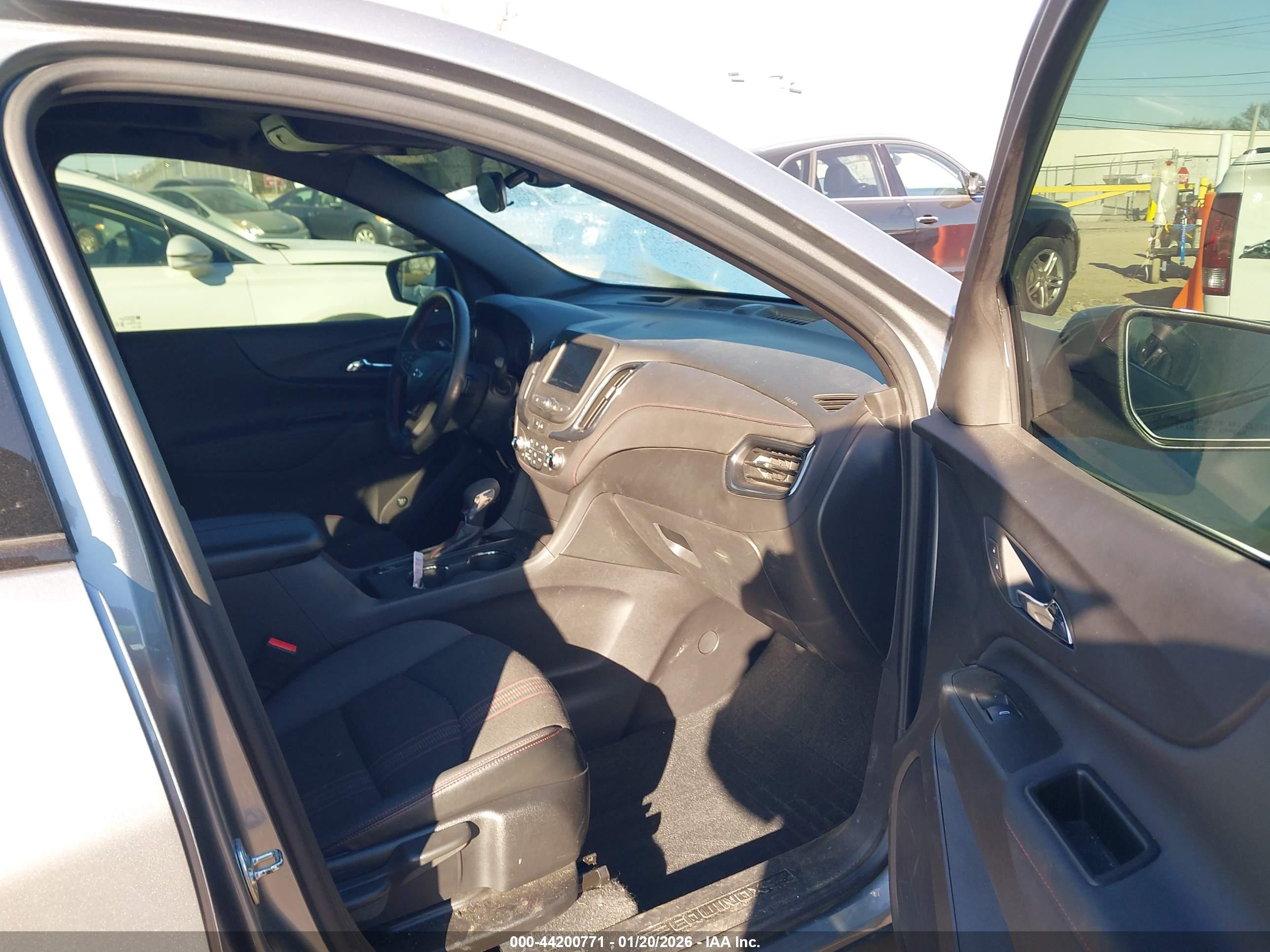 CHEVROLET EQUINOX image 5