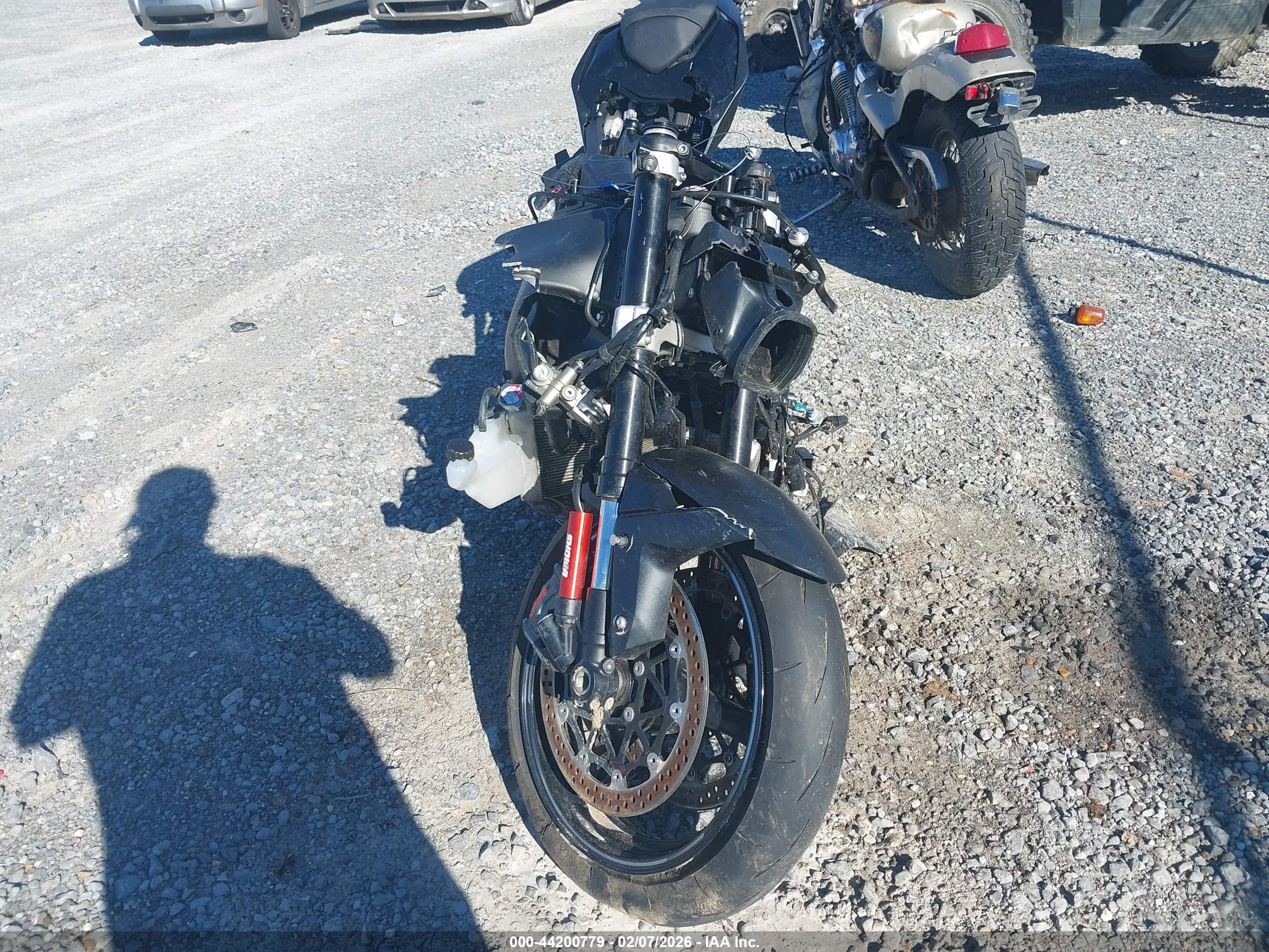 KAWASAKI ZX1002 image 5