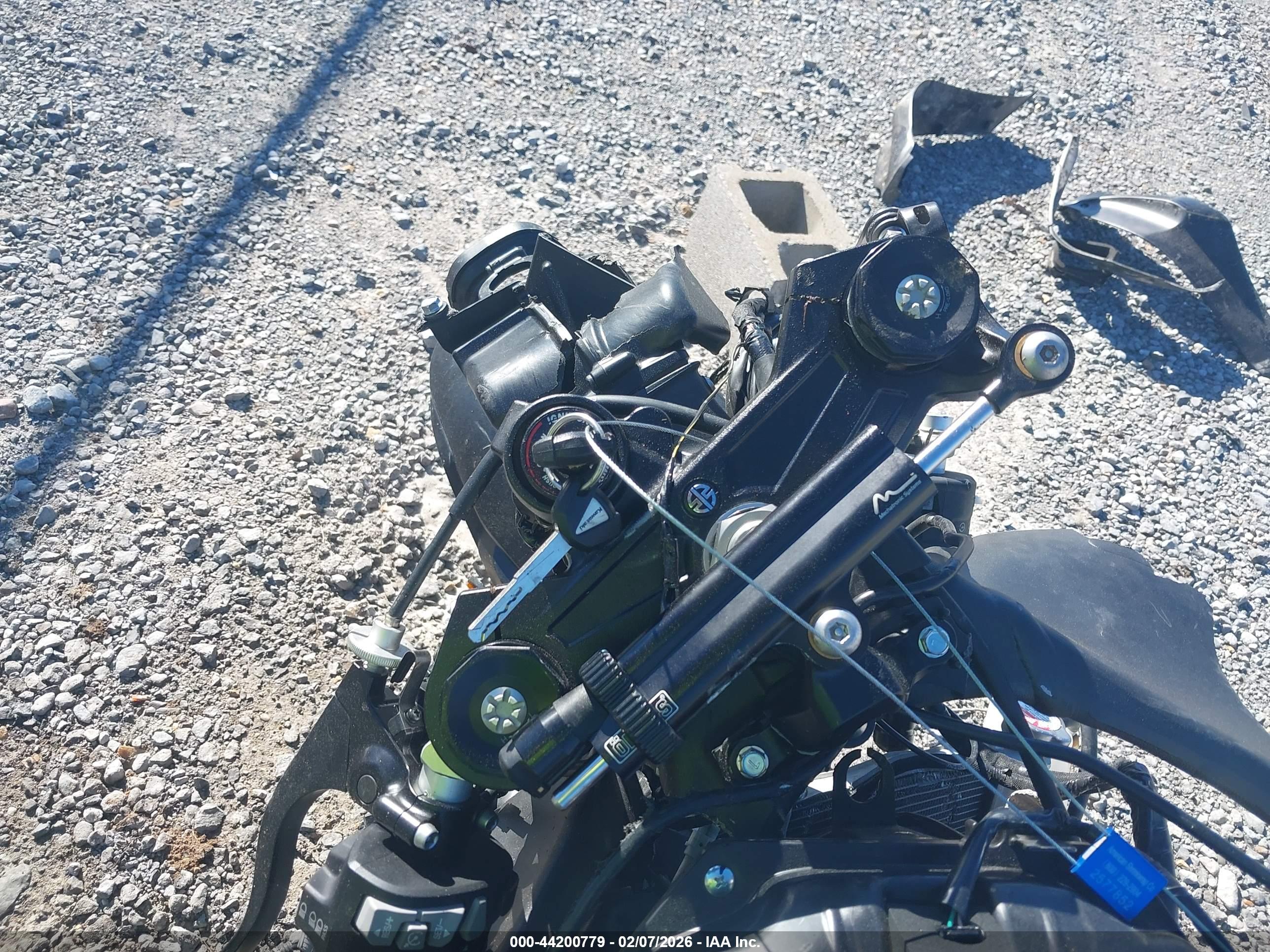 KAWASAKI ZX1002 image 7