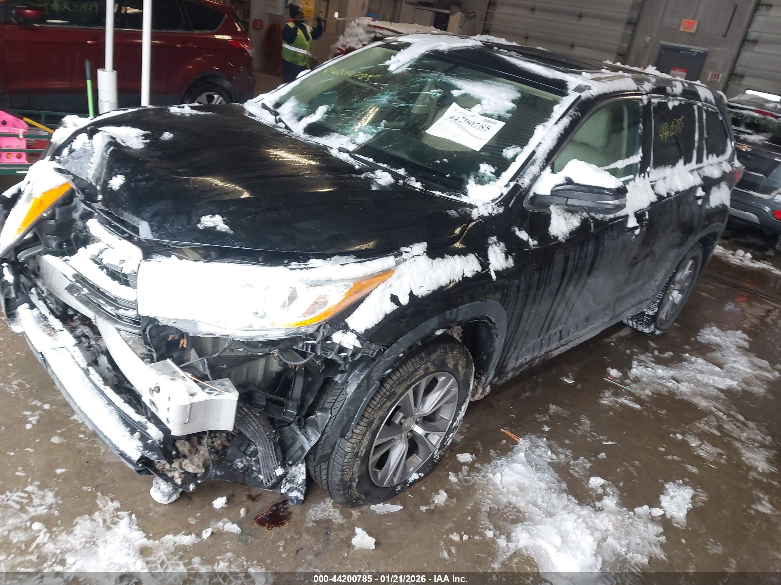 TOYOTA HIGHLANDER image 2