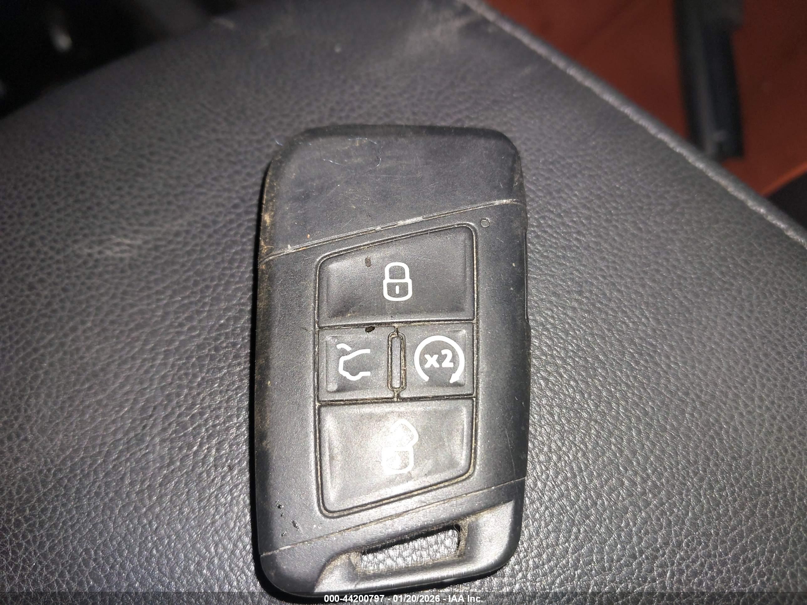 VOLKSWAGEN TIGUAN image 11
