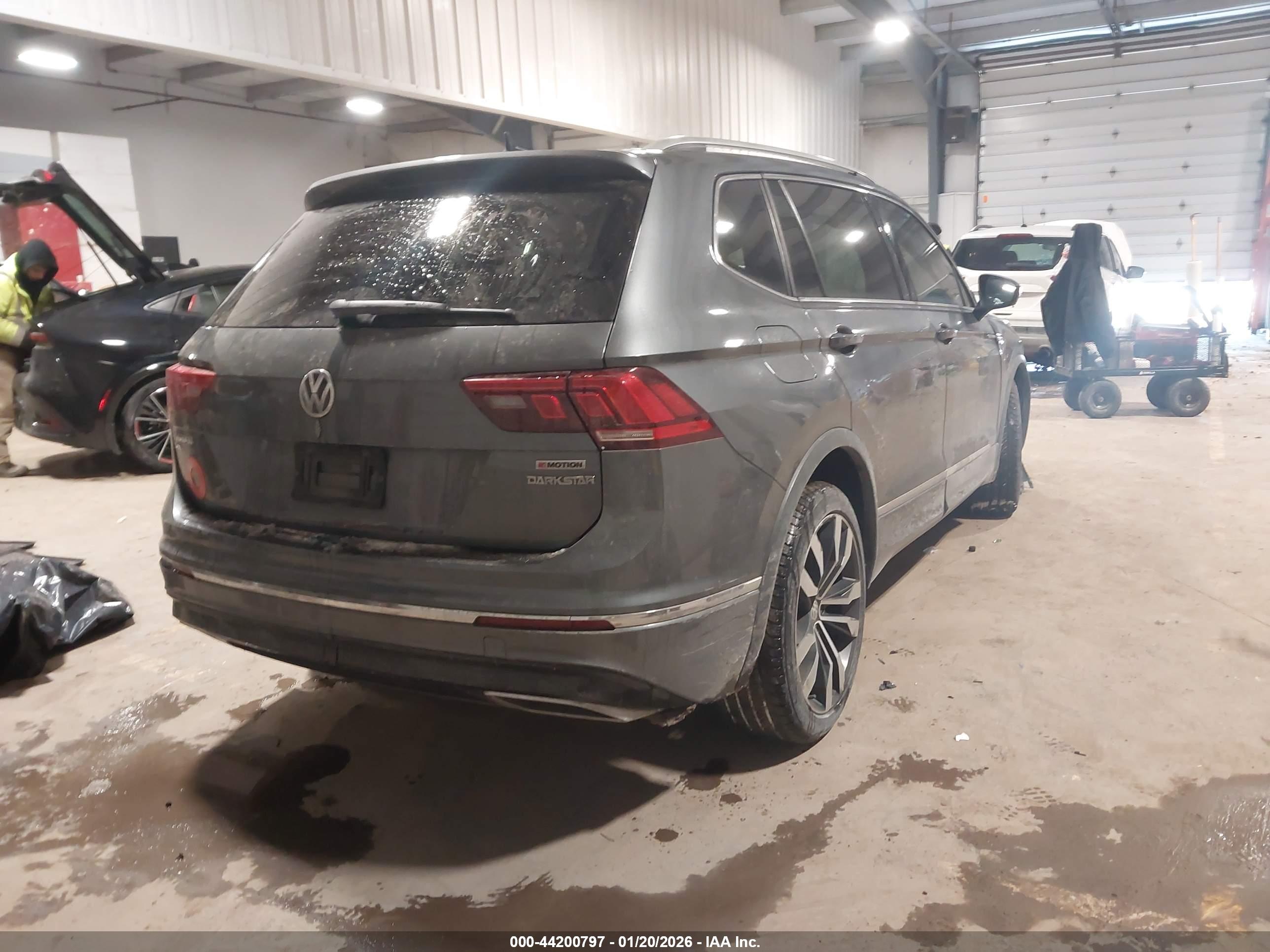 VOLKSWAGEN TIGUAN image 4
