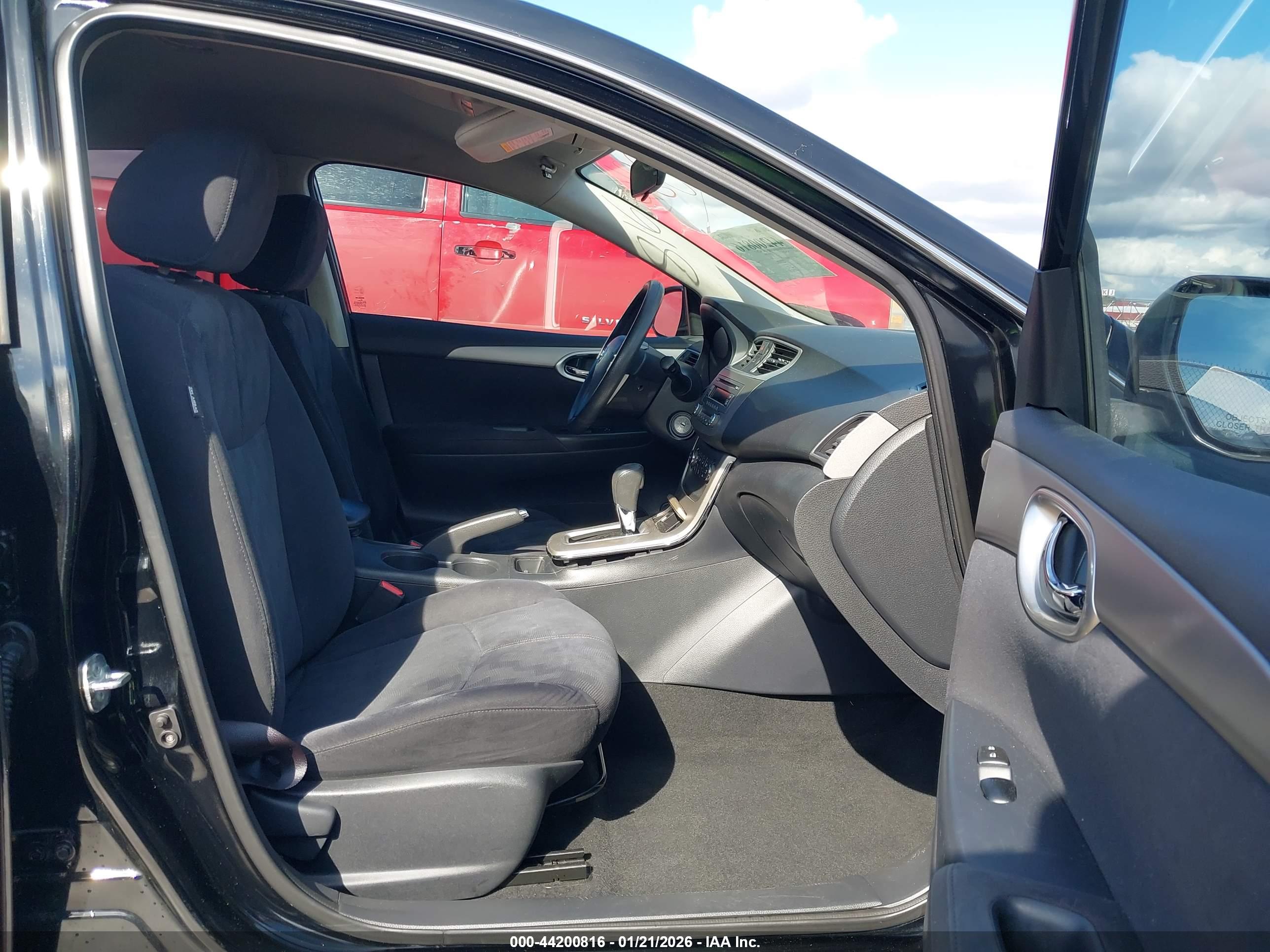 NISSAN SENTRA image 5