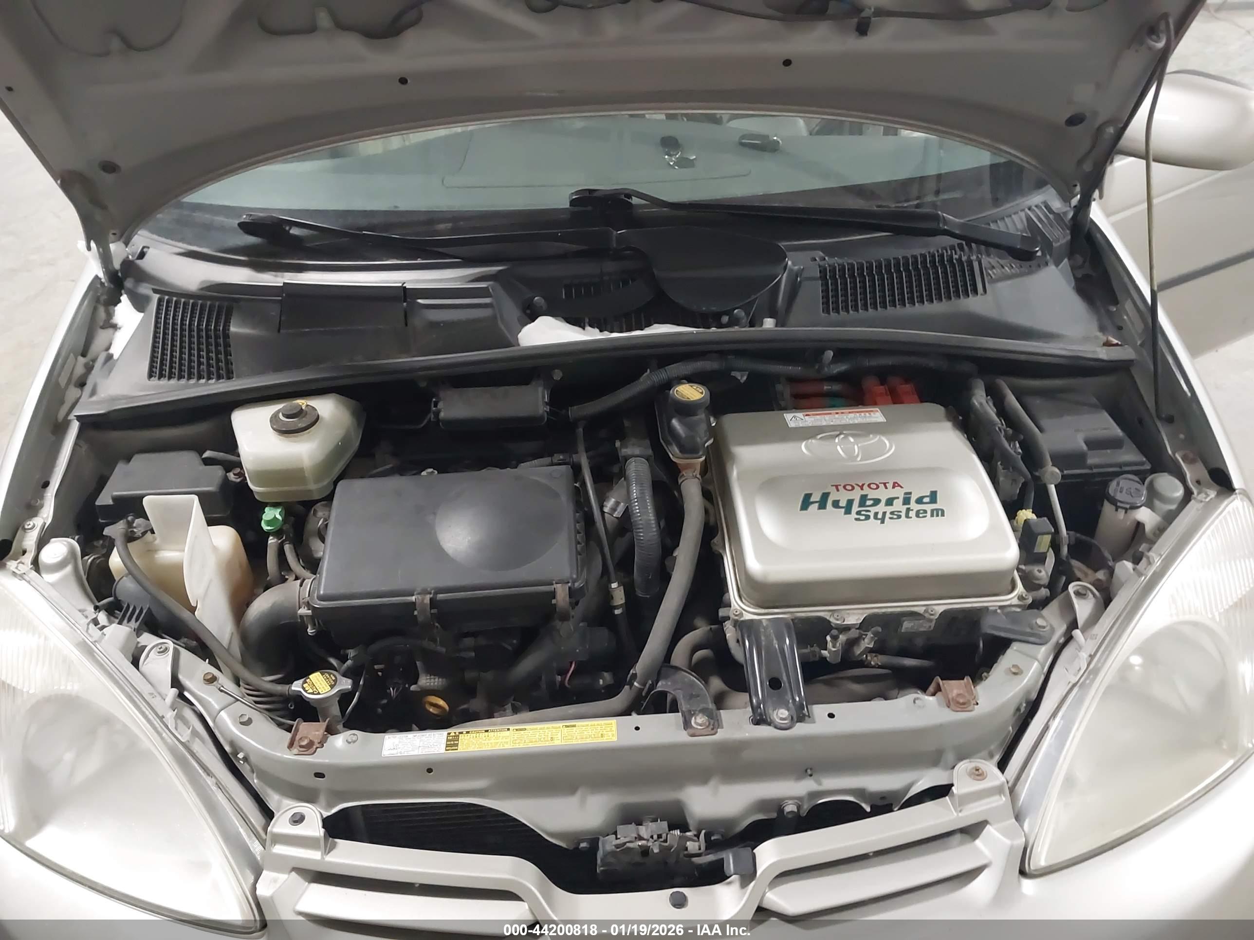 TOYOTA PRIUS image 10