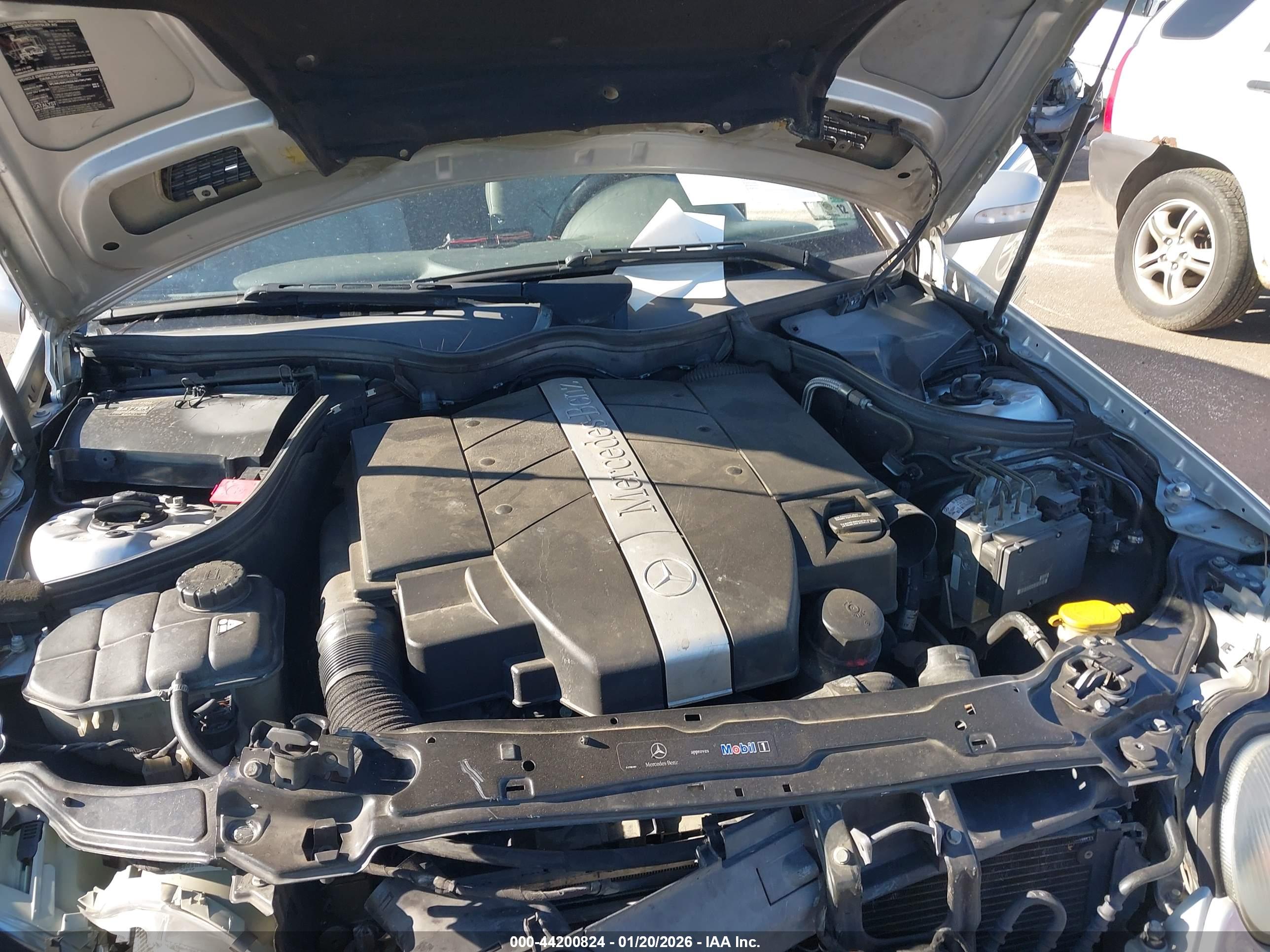 MERCEDES-BENZ C image 10