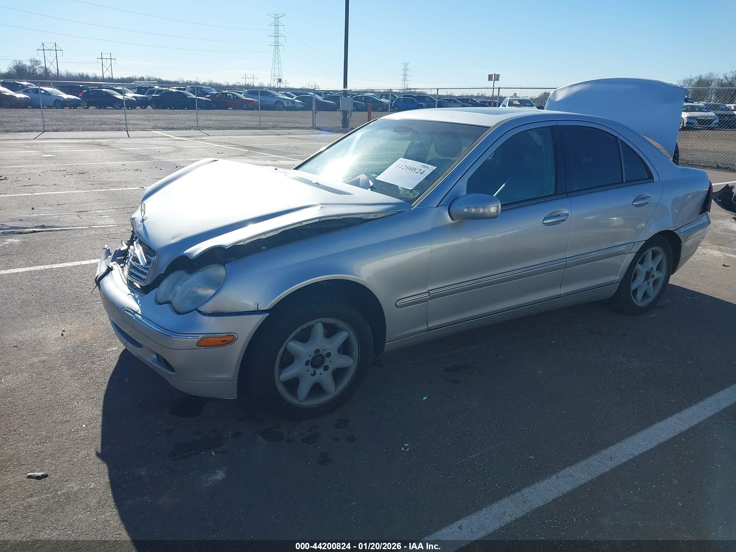 MERCEDES-BENZ C image 2