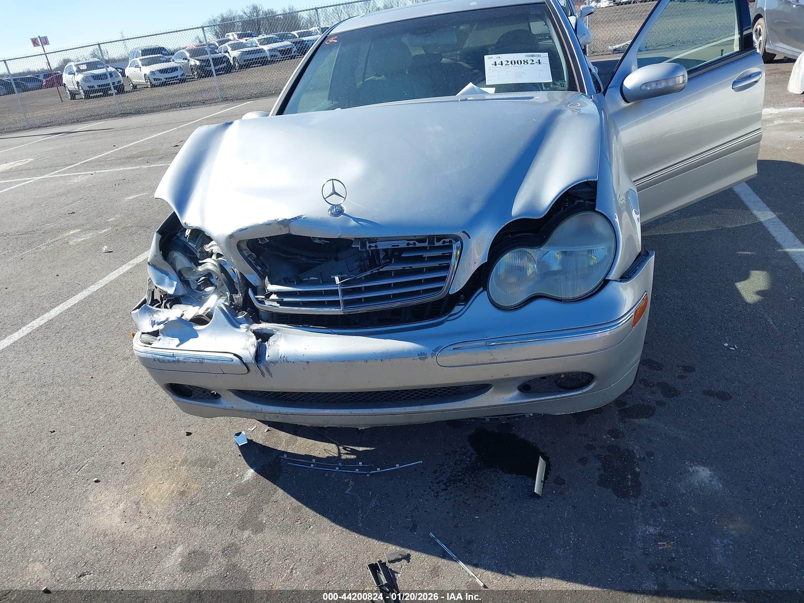 MERCEDES-BENZ C image 6