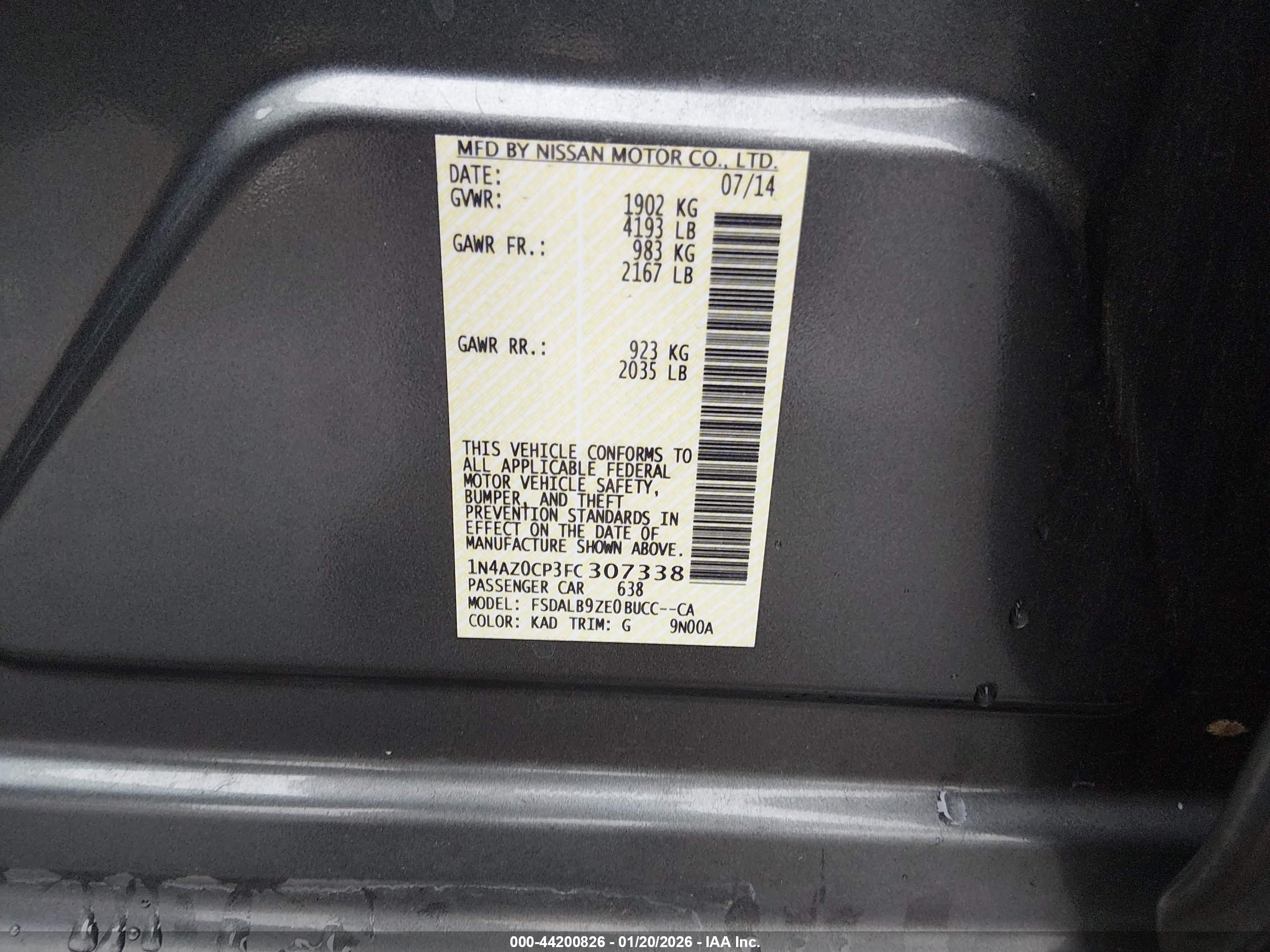 NISSAN LEAF image 9