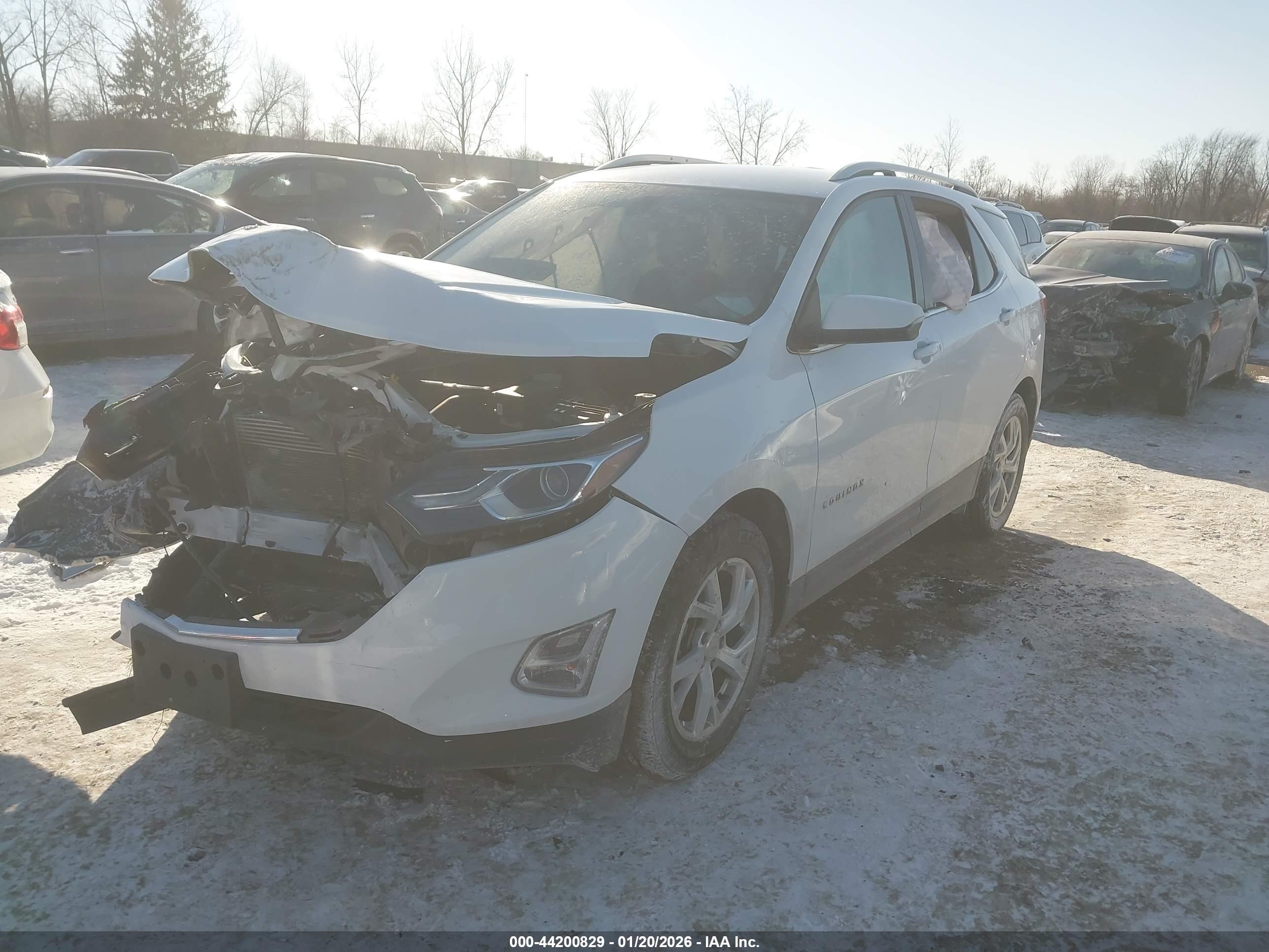 CHEVROLET EQUINOX image 2