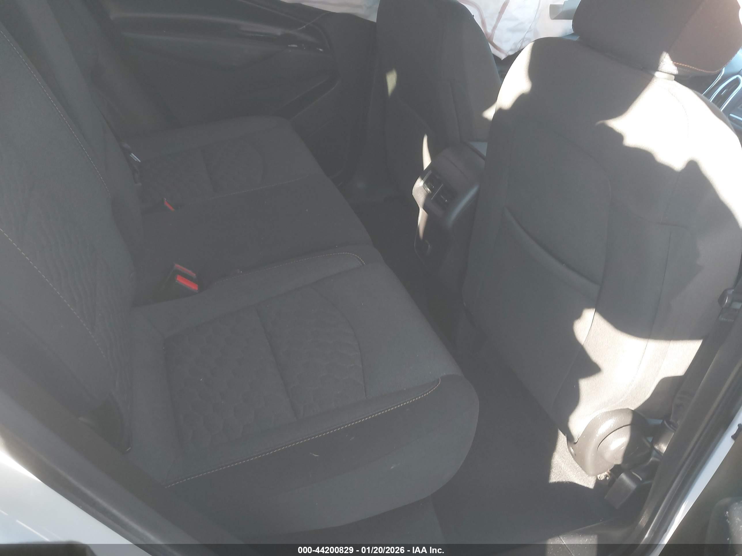 CHEVROLET EQUINOX image 8