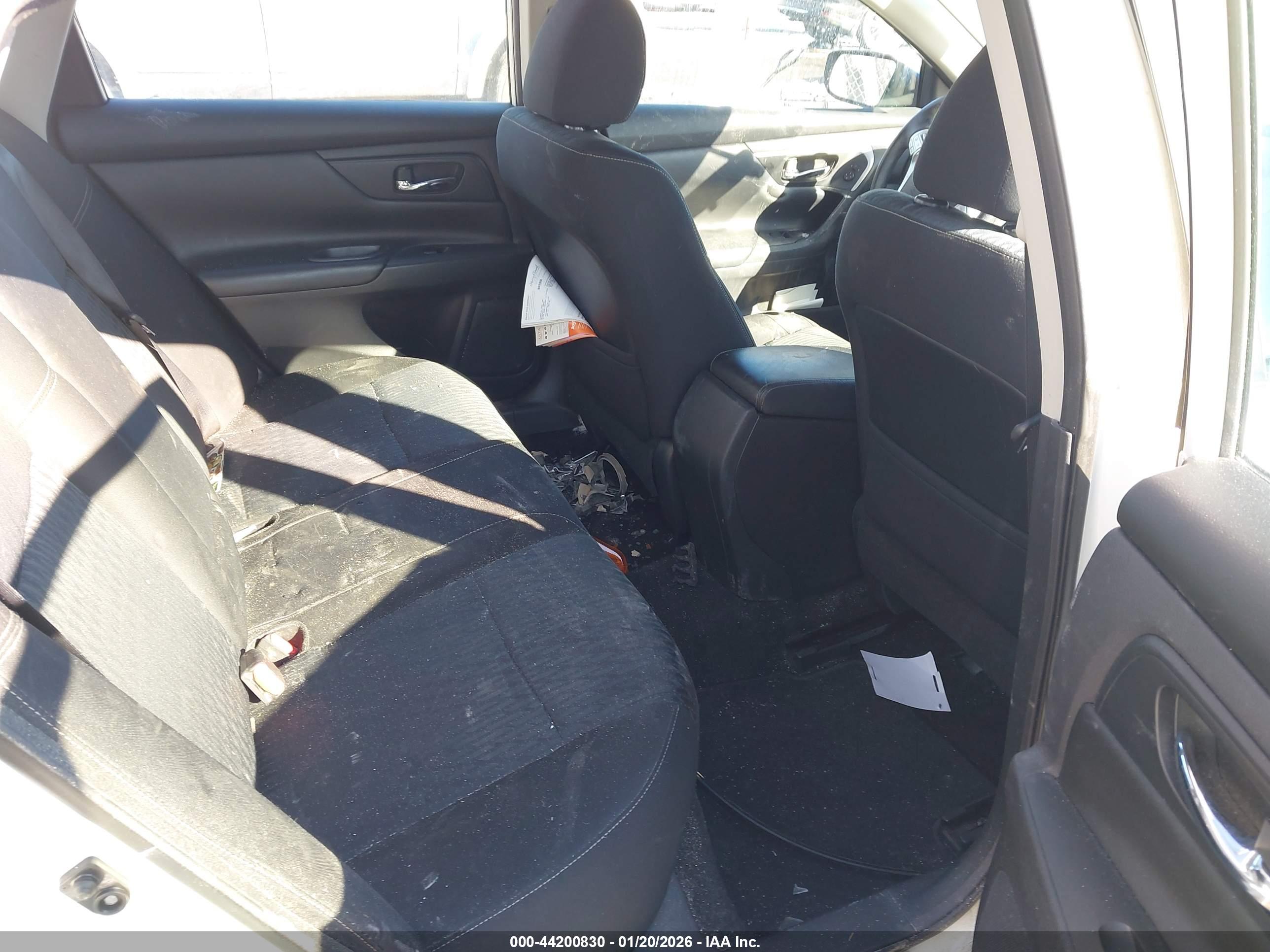 NISSAN ALTIMA image 8