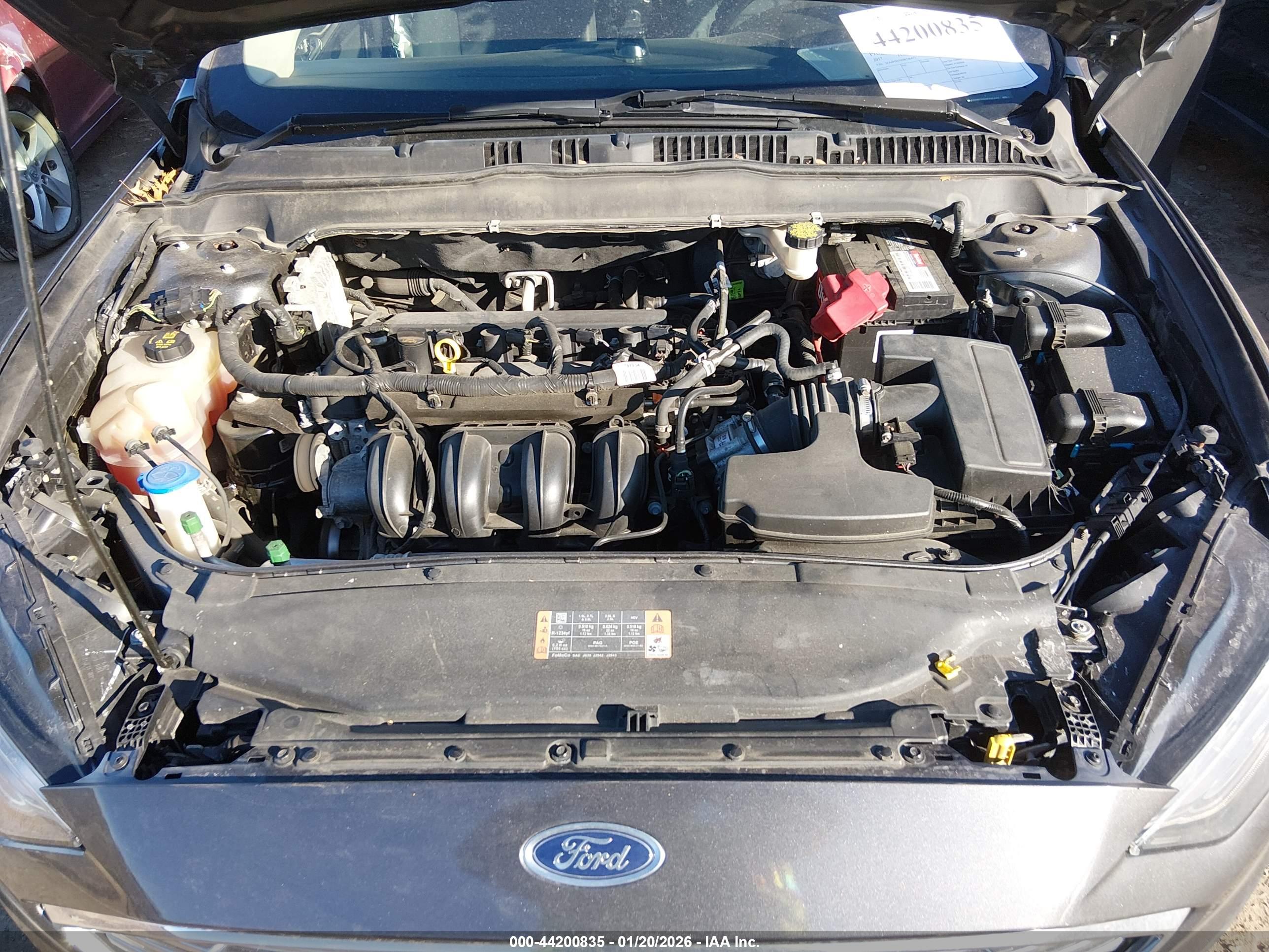 FORD FUSION image 10