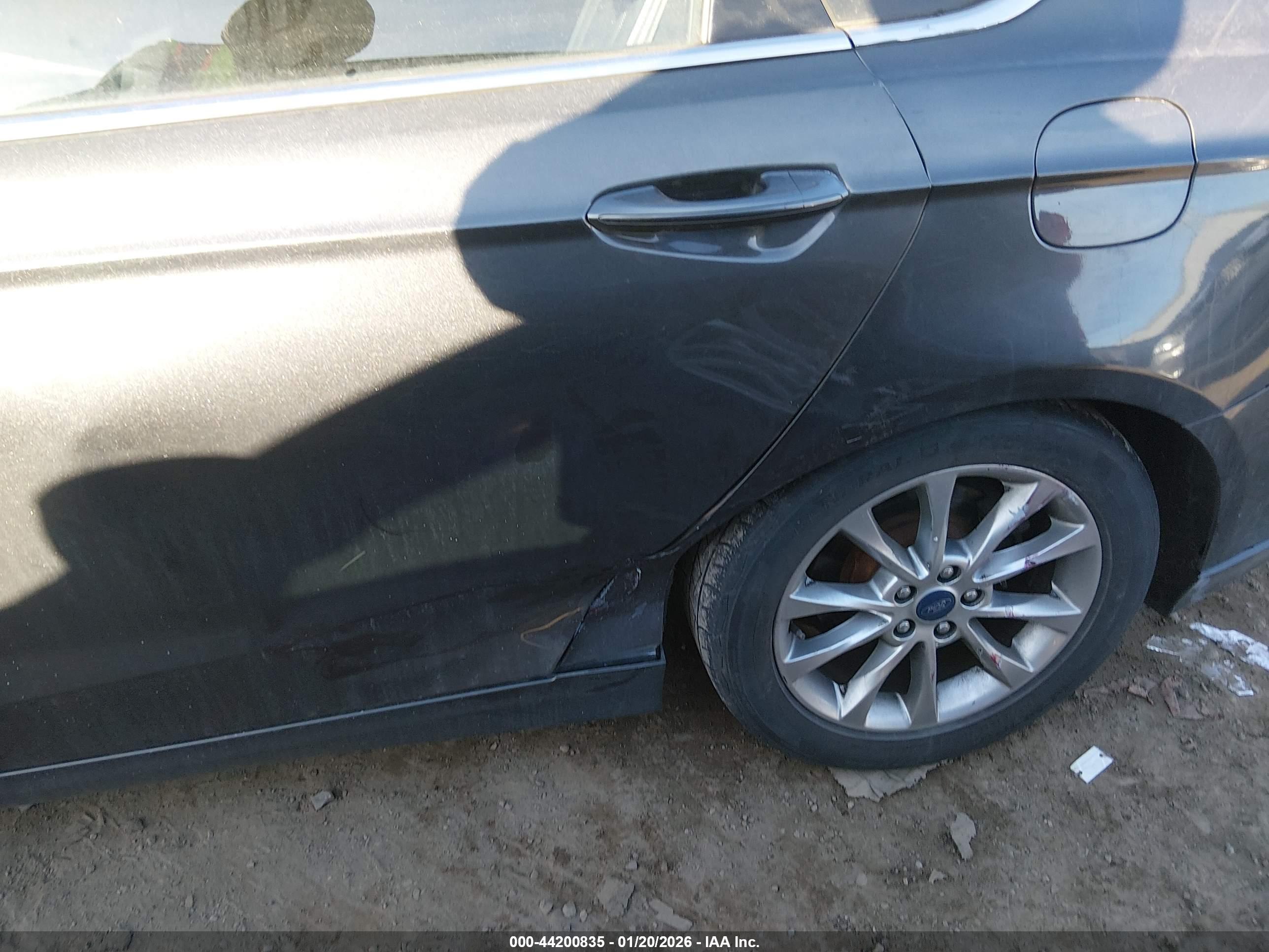 FORD FUSION image 6