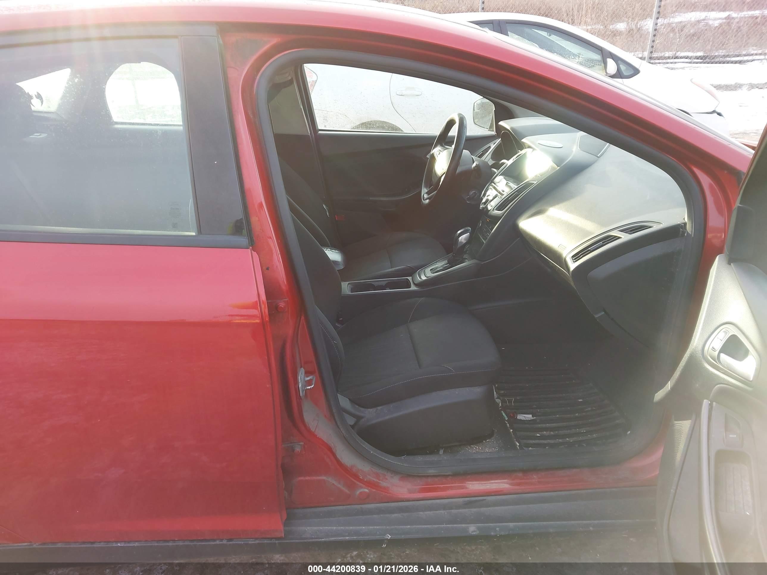 FORD FOCUS image 5