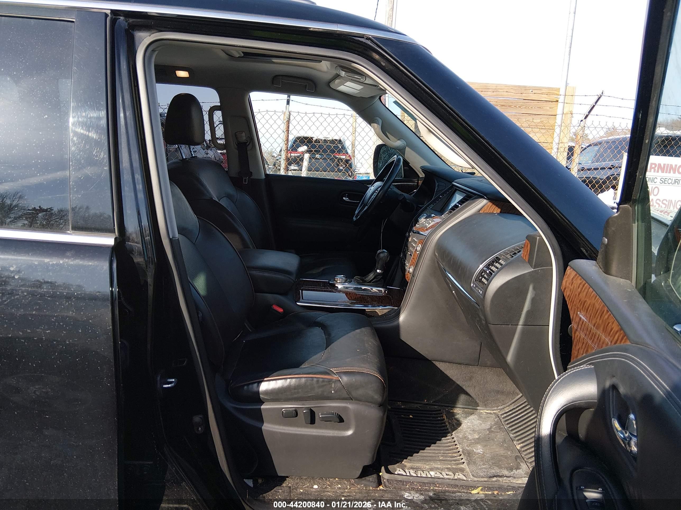 NISSAN ARMADA image 5
