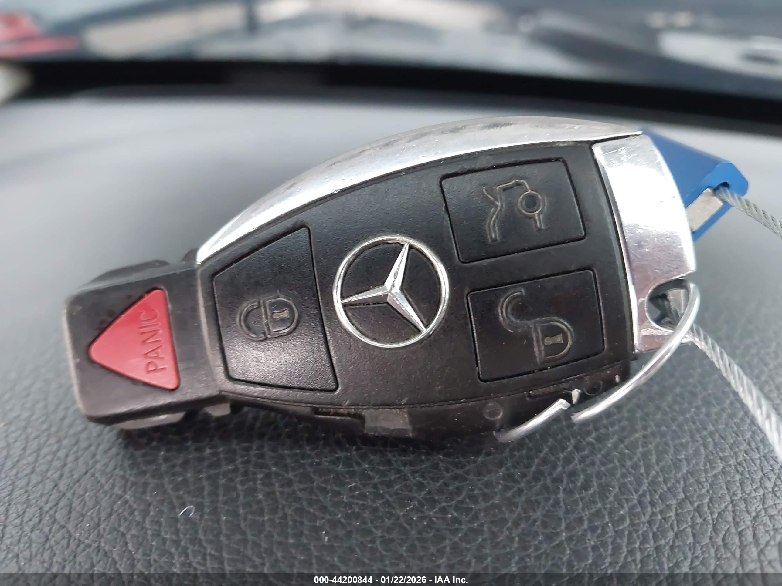 MERCEDES-BENZ C image 11