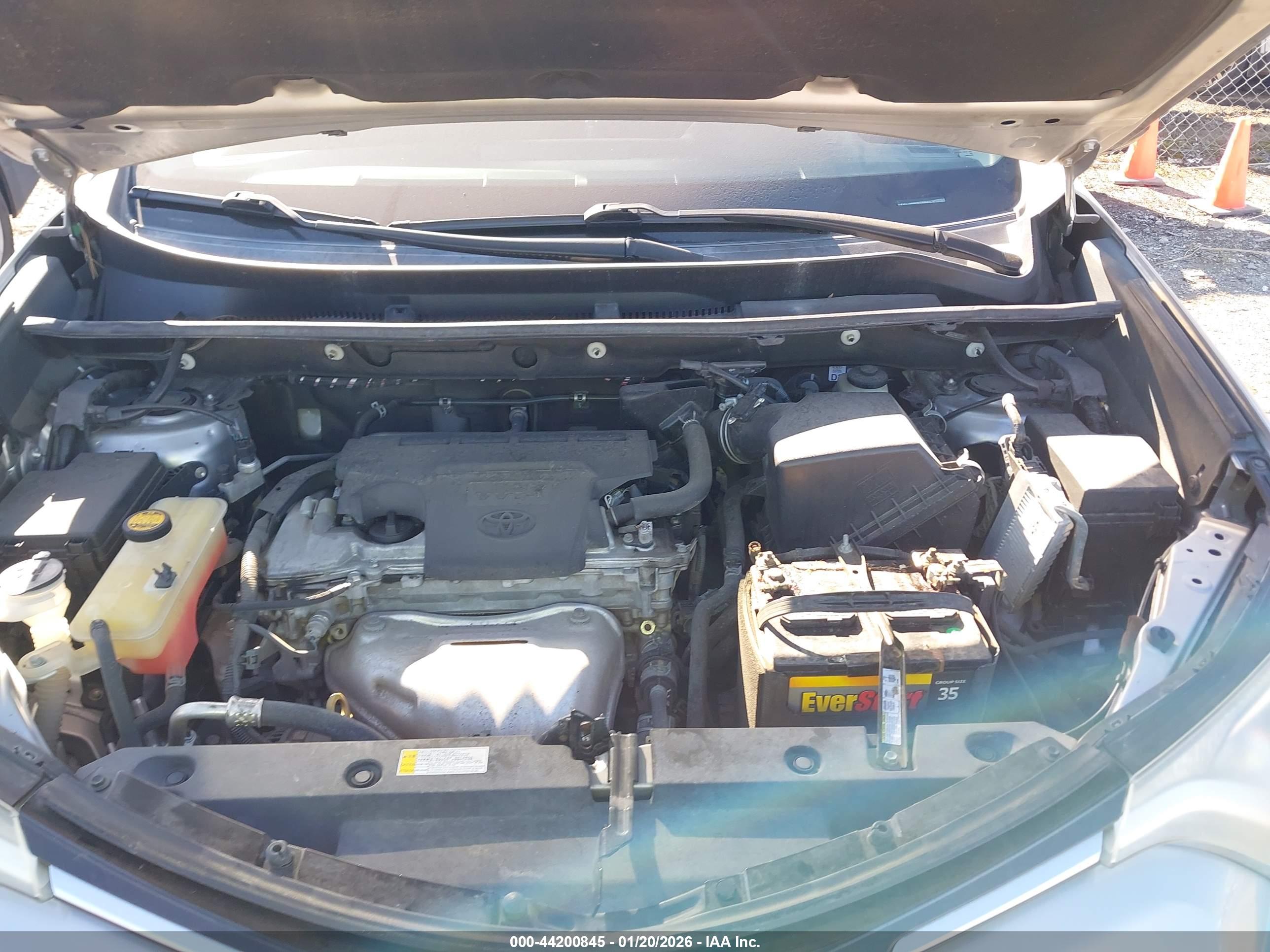 TOYOTA RAV4 image 10