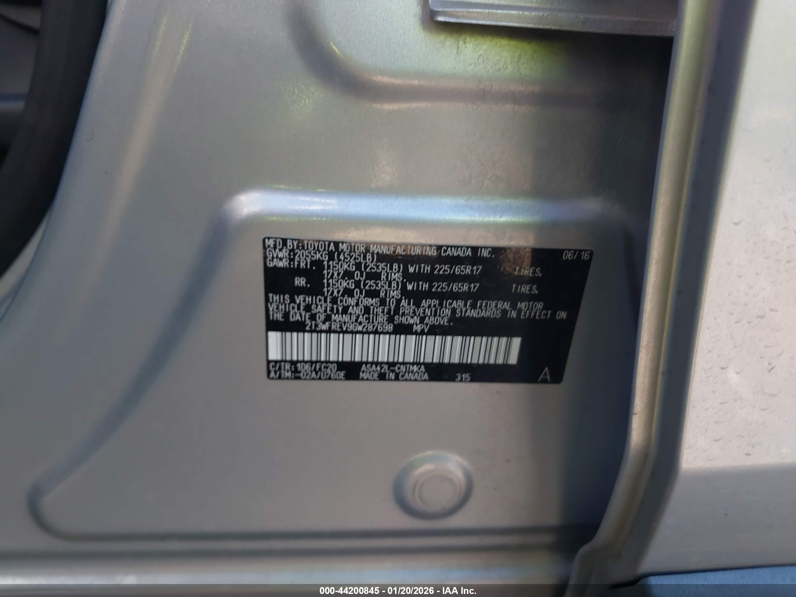 TOYOTA RAV4 image 9