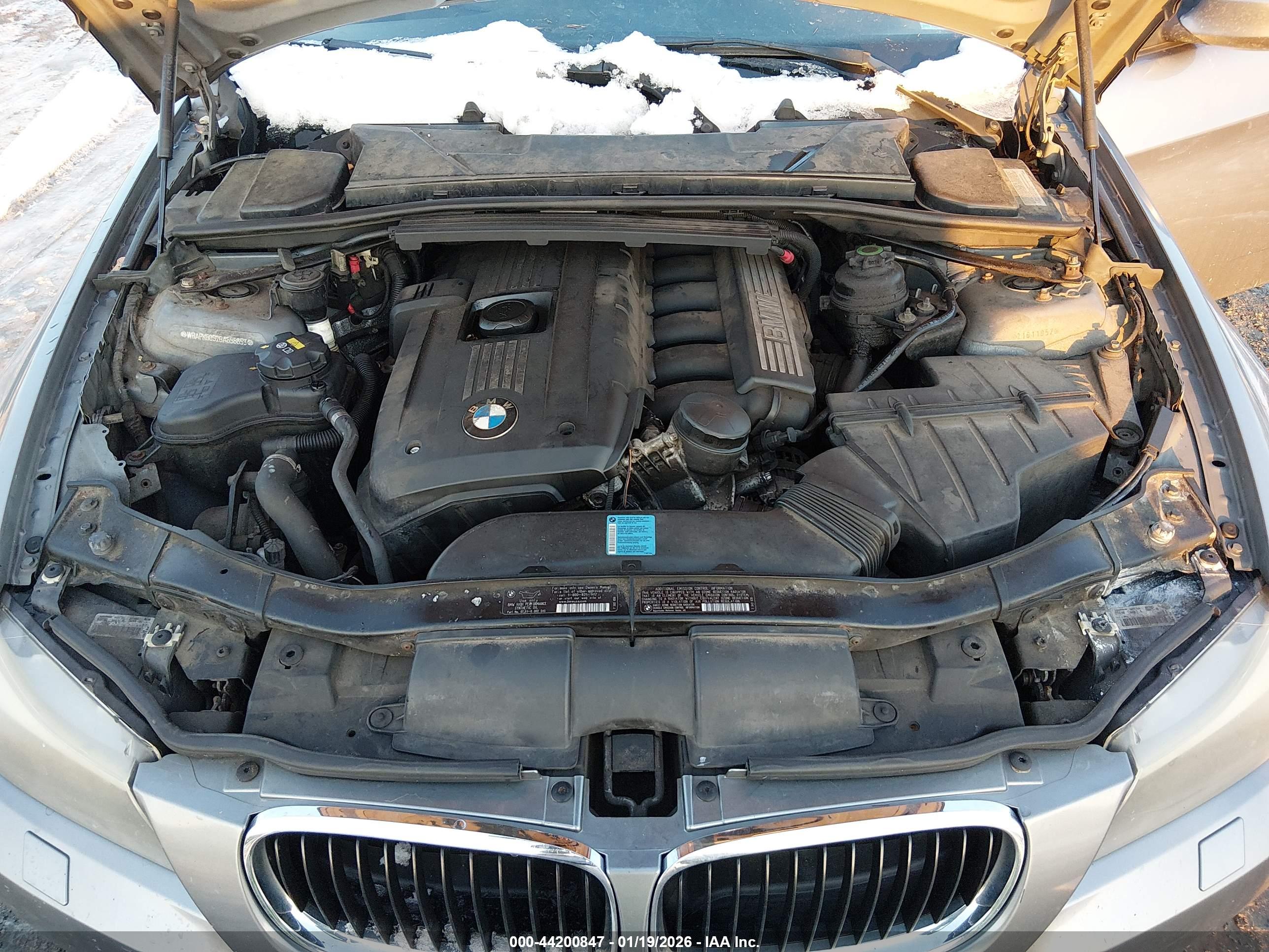 BMW 328I image 10
