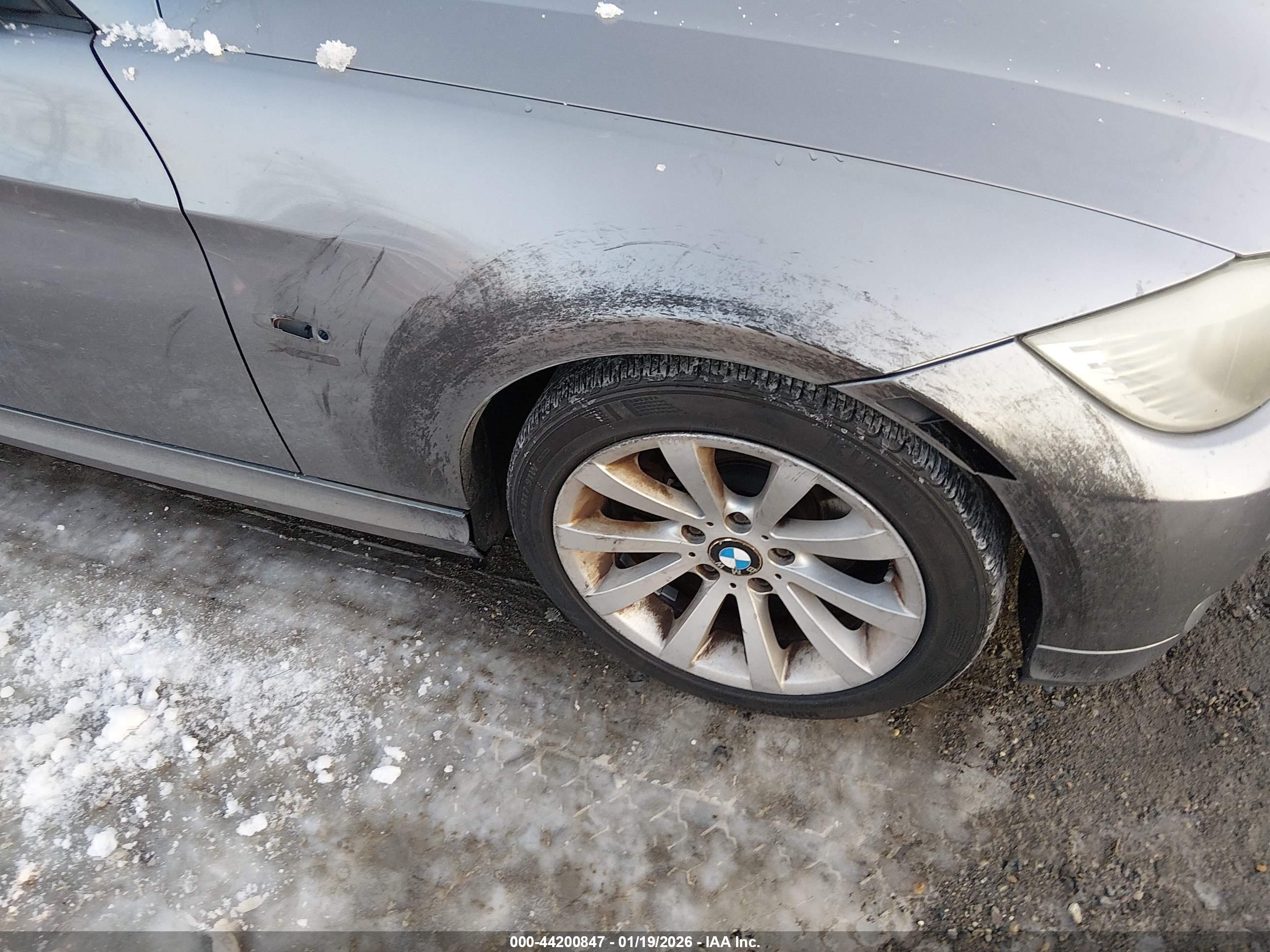 BMW 328I image 6