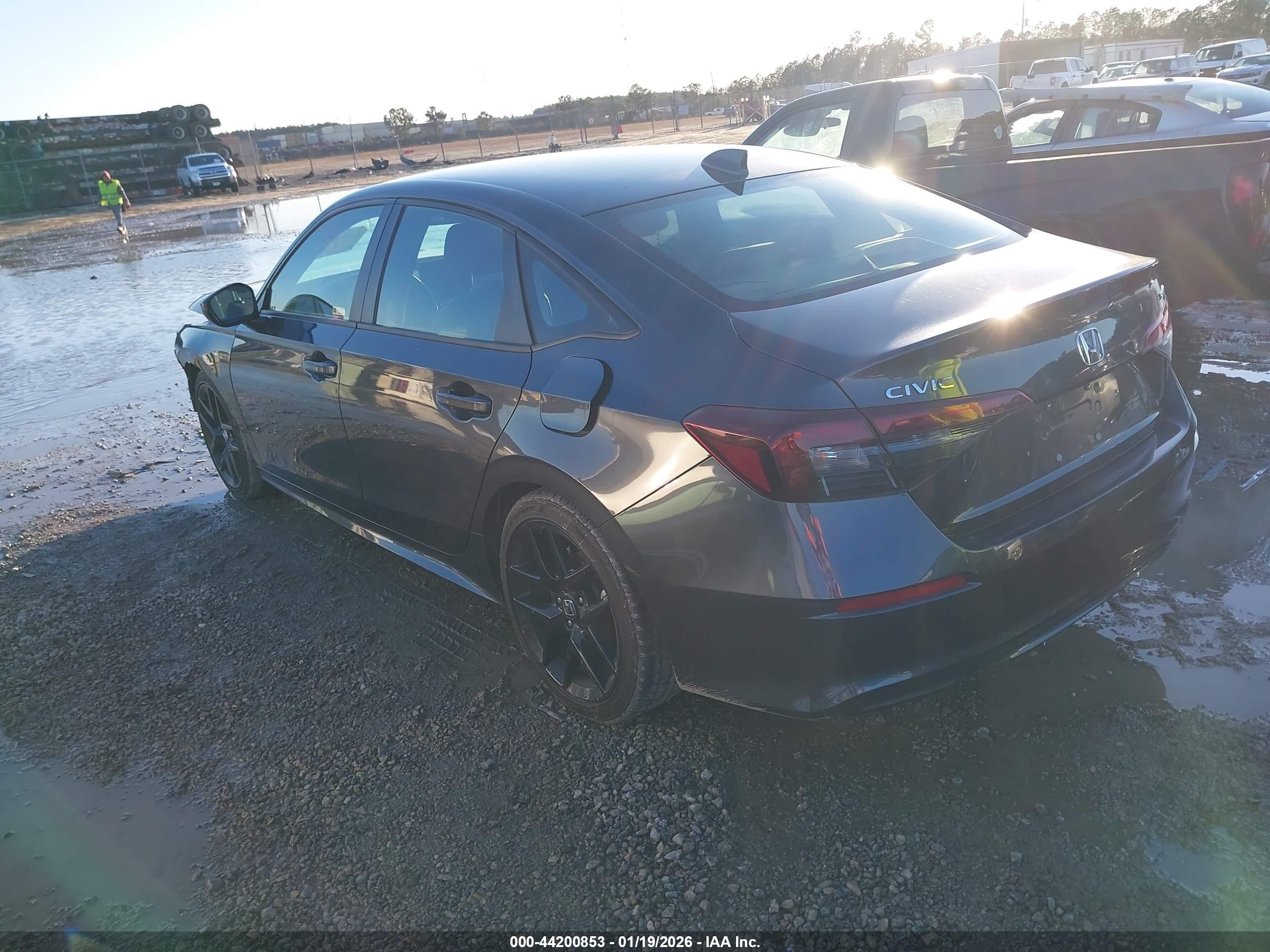 HONDA CIVIC image 3