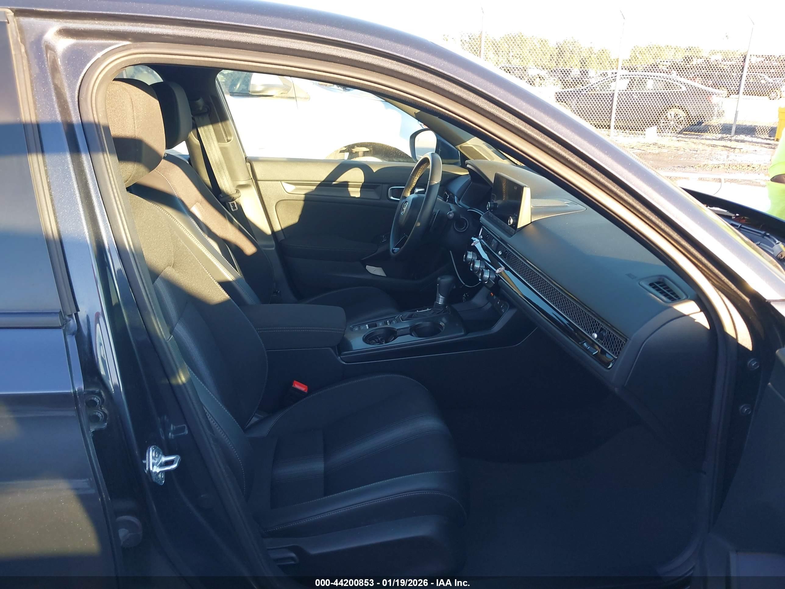 HONDA CIVIC image 5